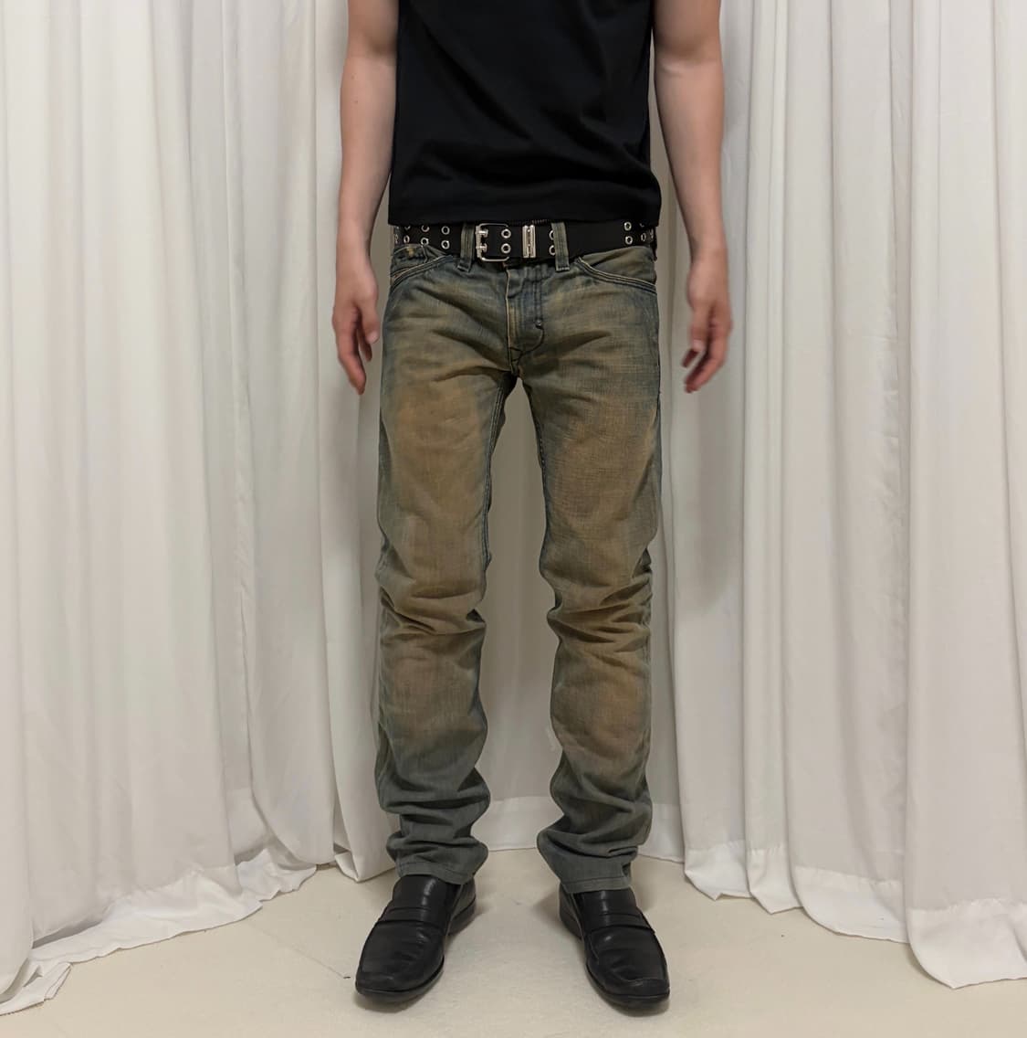 디젤 타나즈 후면 자수 샌드 워싱 데님진 상품이미지2