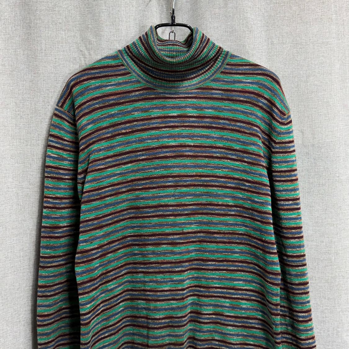 ​[L] 미쏘니 스포츠 하이넥 목폴라 긴팔 니트 상품이미지3