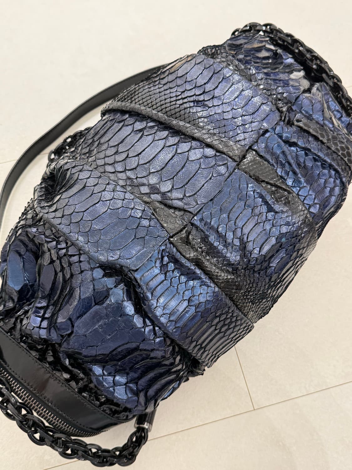 구찌 갤럭시 파이톤 톱 사첼/핸들백 상품이미지10