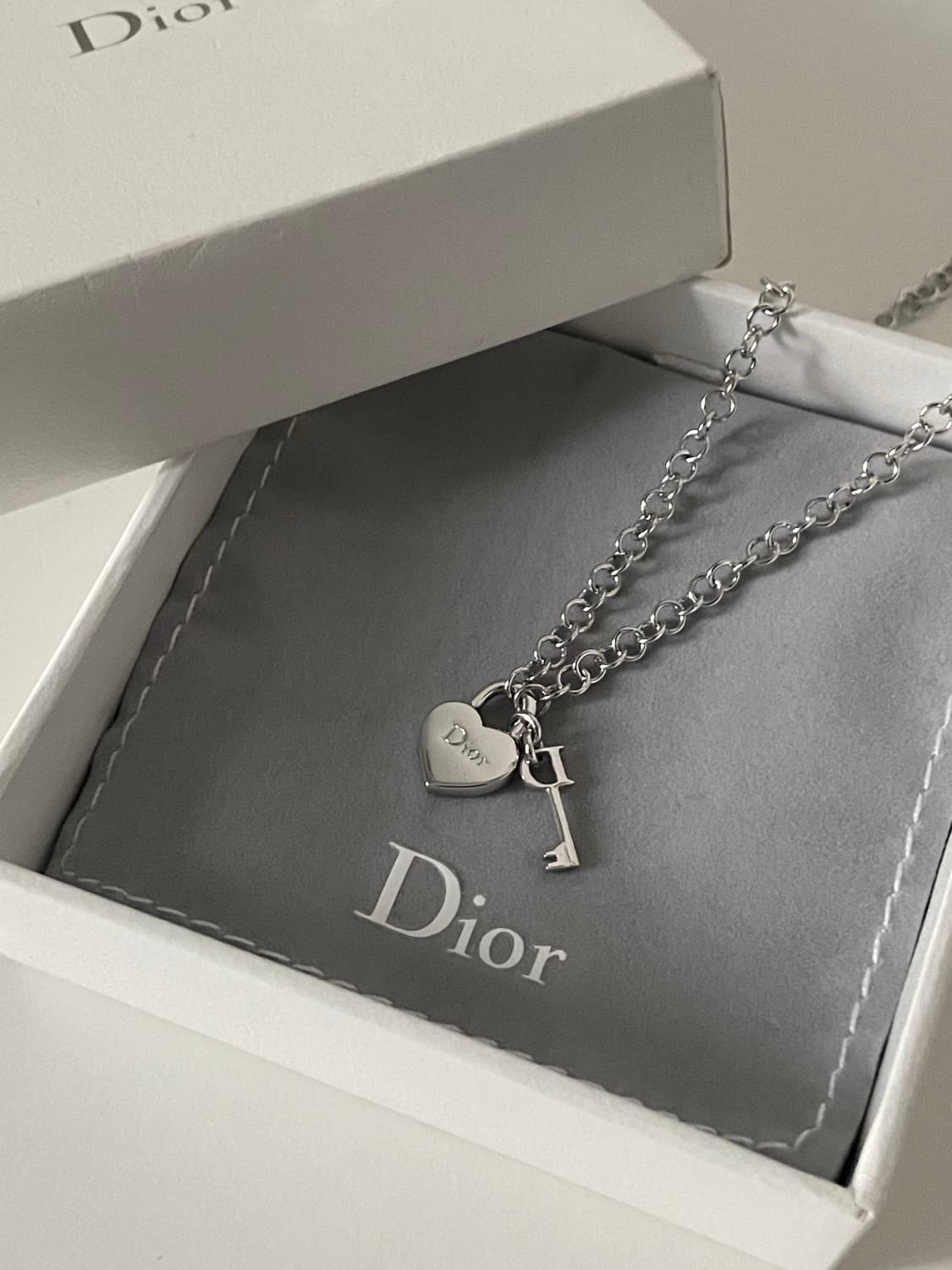Christian Dior necklace / 디올 하트 자물쇠 목걸이 상품이미지10