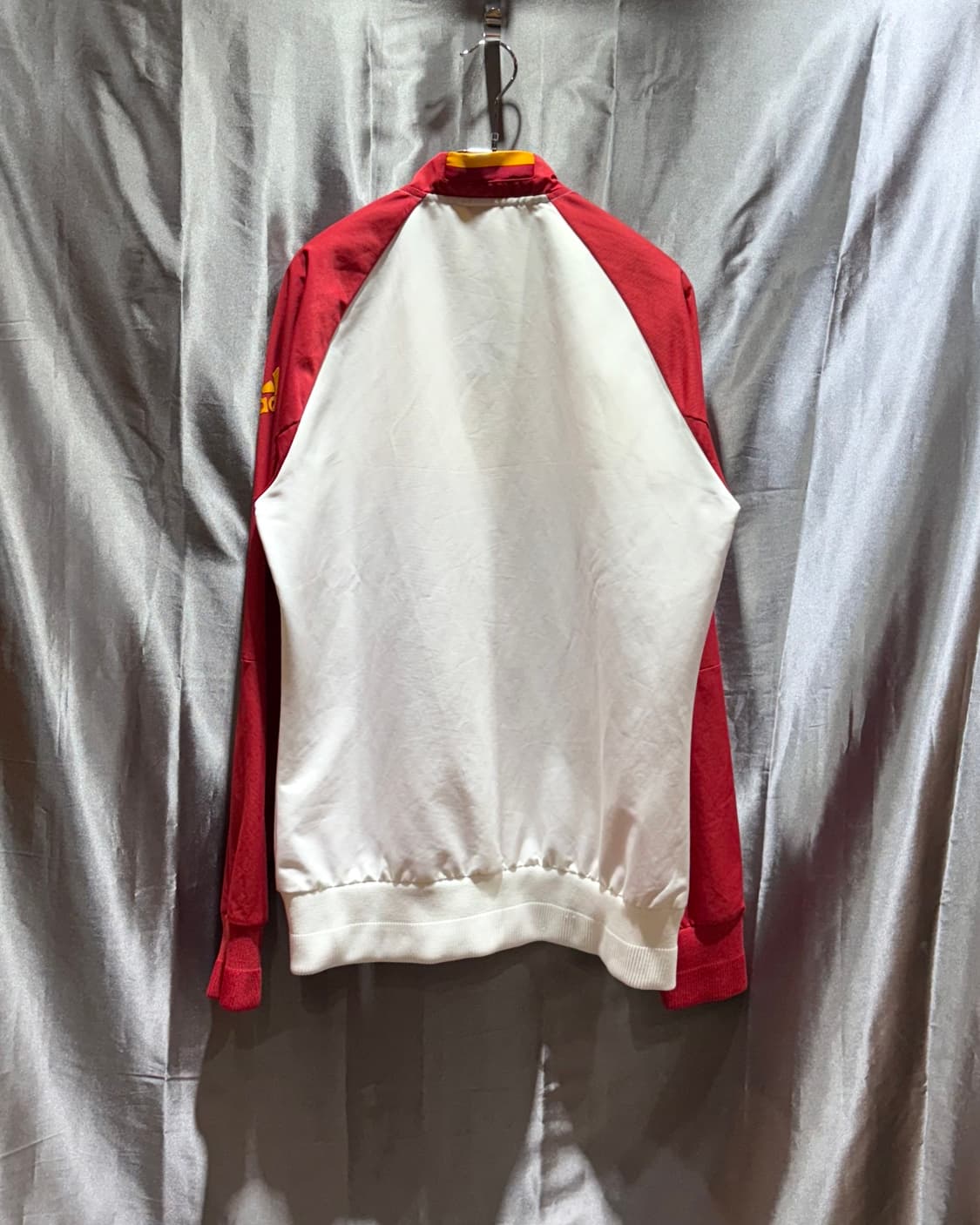 M 아디다스 RFEF 레드 배색 화이트 나일론 자켓 상품이미지3