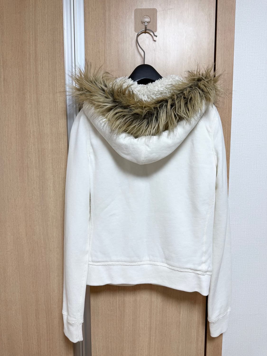 아베크롬비 딱붙핏 울프죠 후드집업 xs 상품이미지3