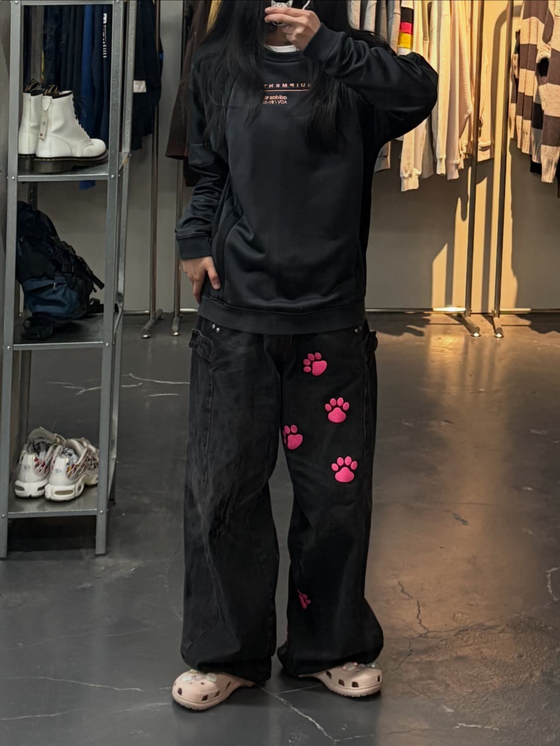 아디다스 블랙 이큅먼트 맨투맨 A2407 상품이미지1