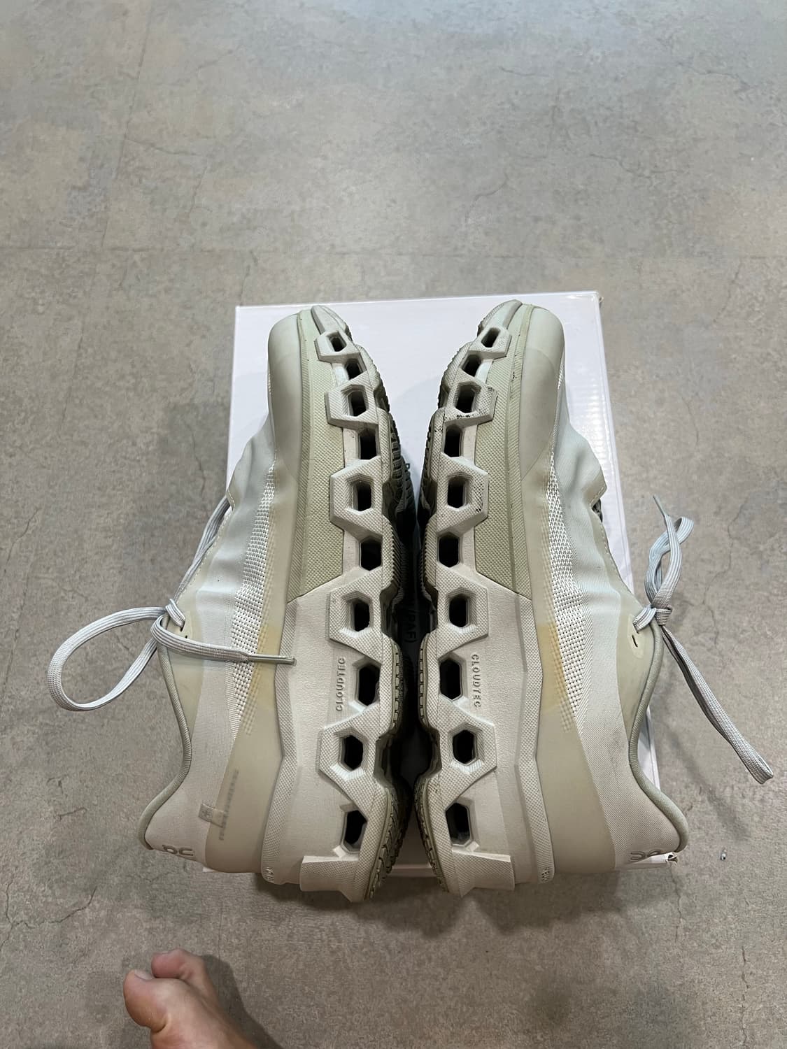 파프 온러닝 클라우드몬스터2 문더스트 260판매 상품이미지4