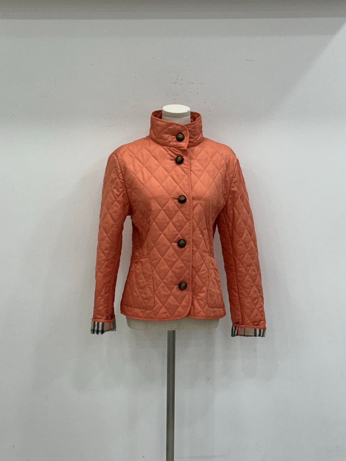 버버리 퀼팅 상품이미지1