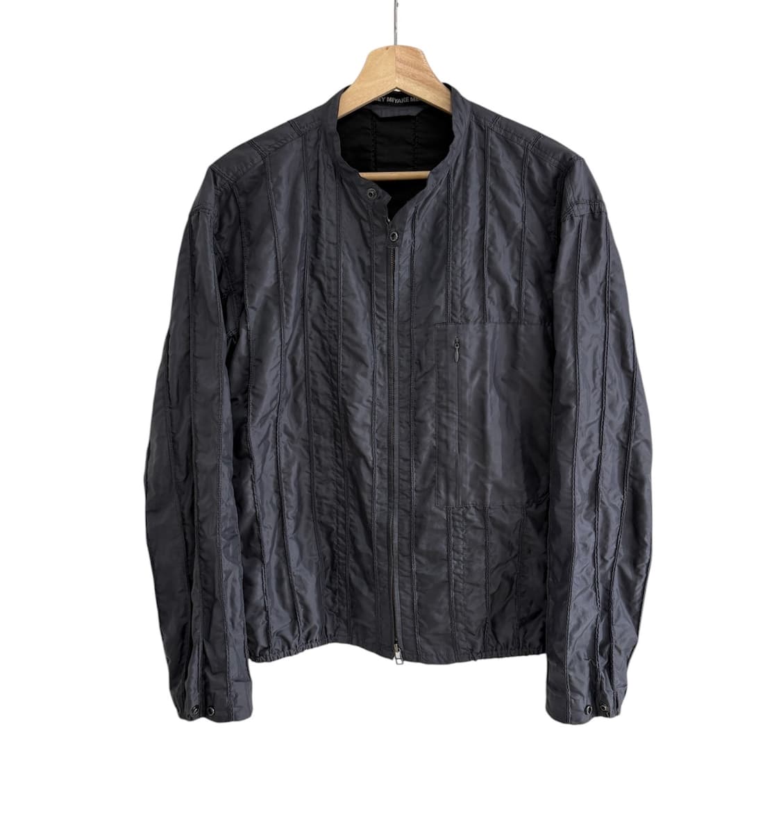 이세이 미야케 맨 주름가공 퀼팅 자켓 상품이미지1