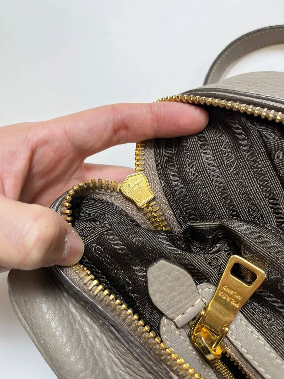 프라다 PRADA 비텔로 다이노 토트백 Q1417 상품이미지9