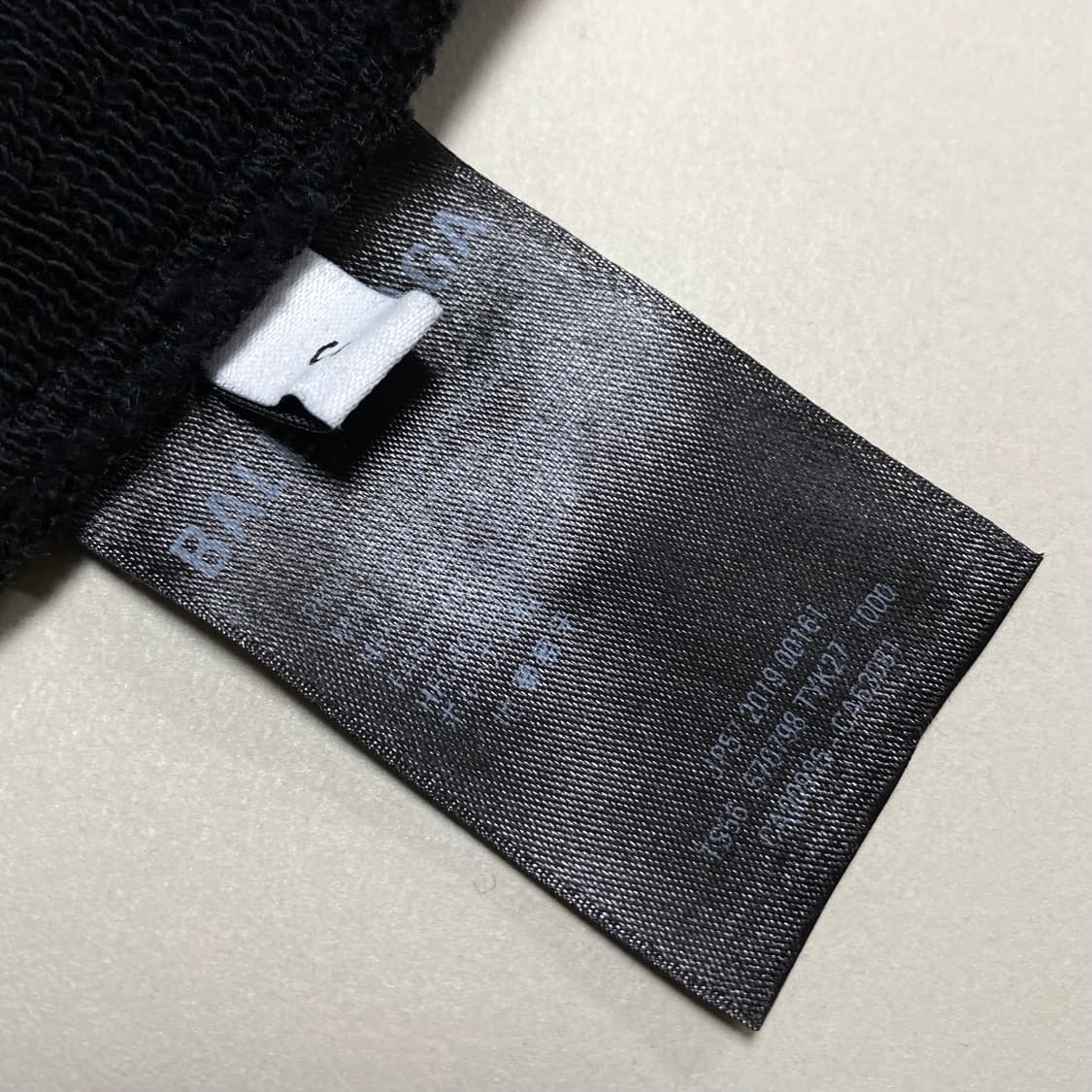 발렌시아가 스몰로고 후드티 상품이미지4