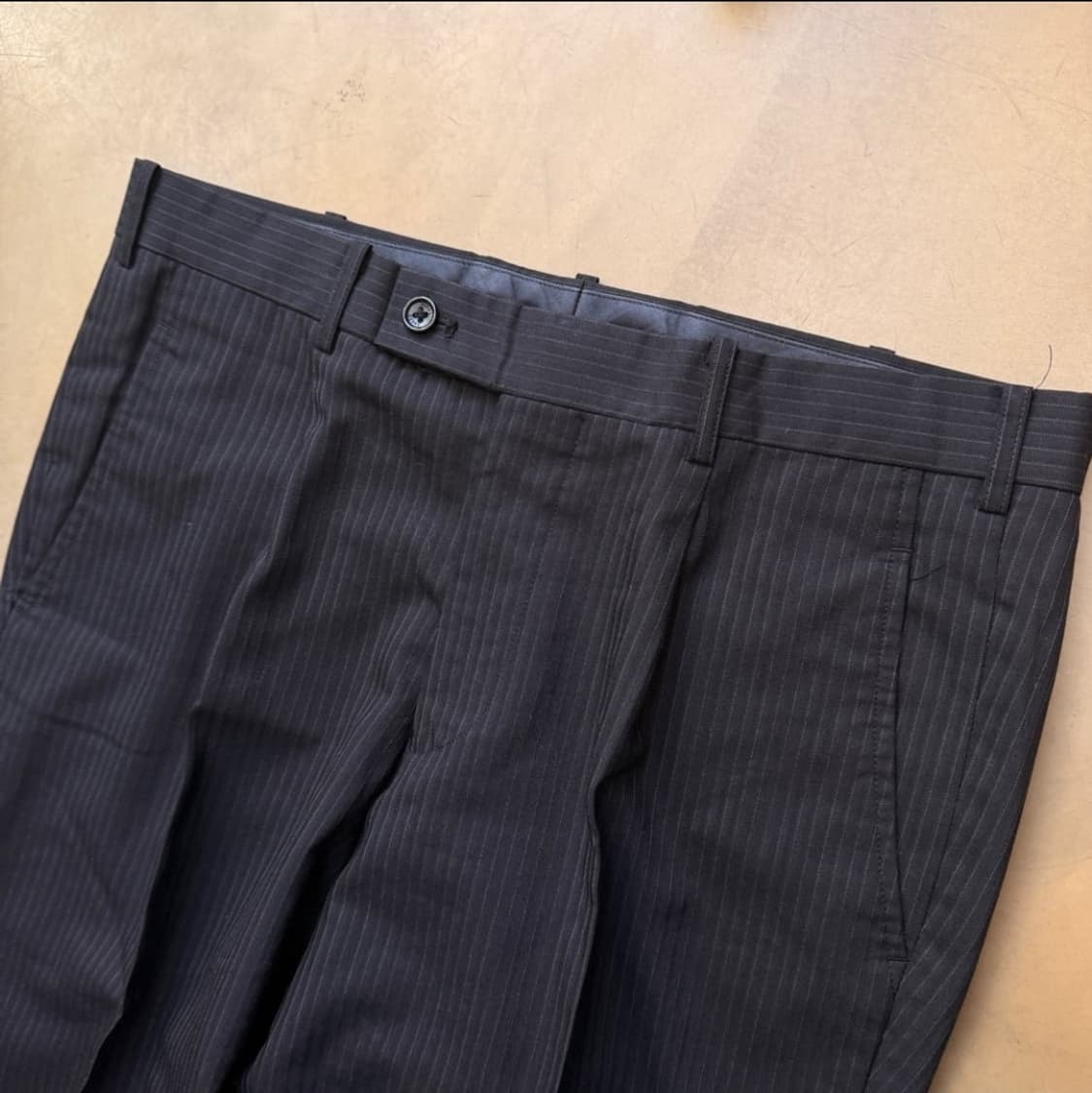 타케오 키쿠치 블랙 스트라이프 셋업 정장 상품이미지4