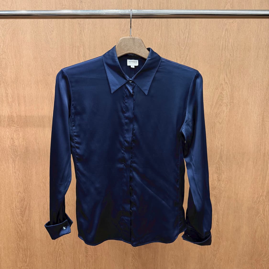 아르마니 꼴레지오니 블라우스 셔츠 버튼 커프스 무지 디테일 네이비 상품이미지2