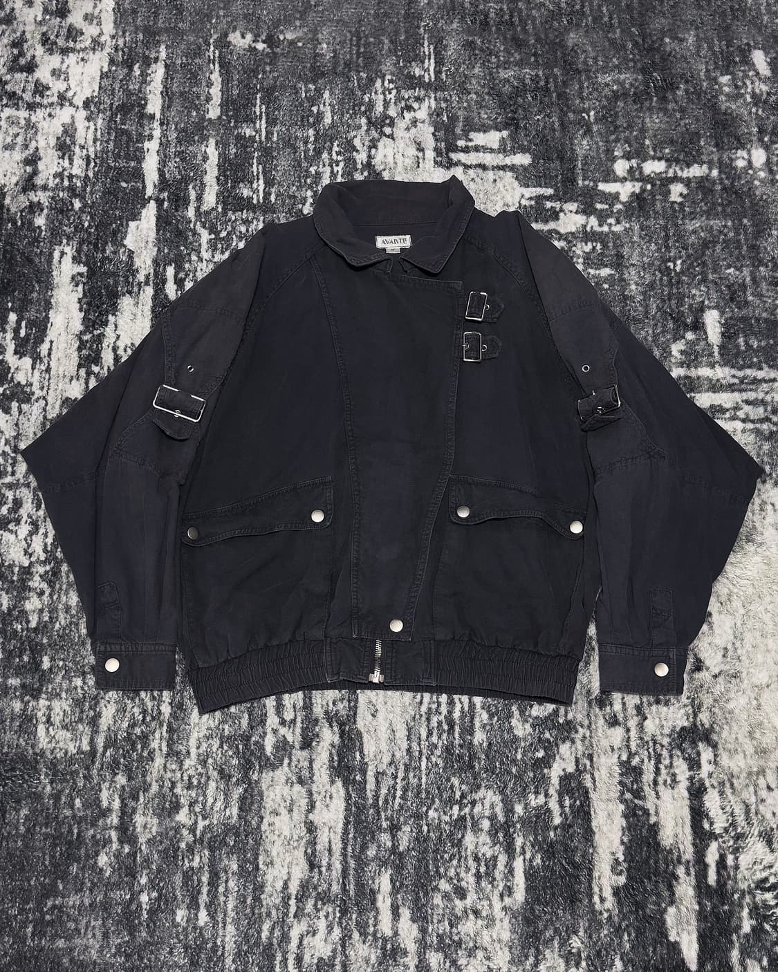 {Avante} Multi-Buckle Bomber Jacket 상품이미지2