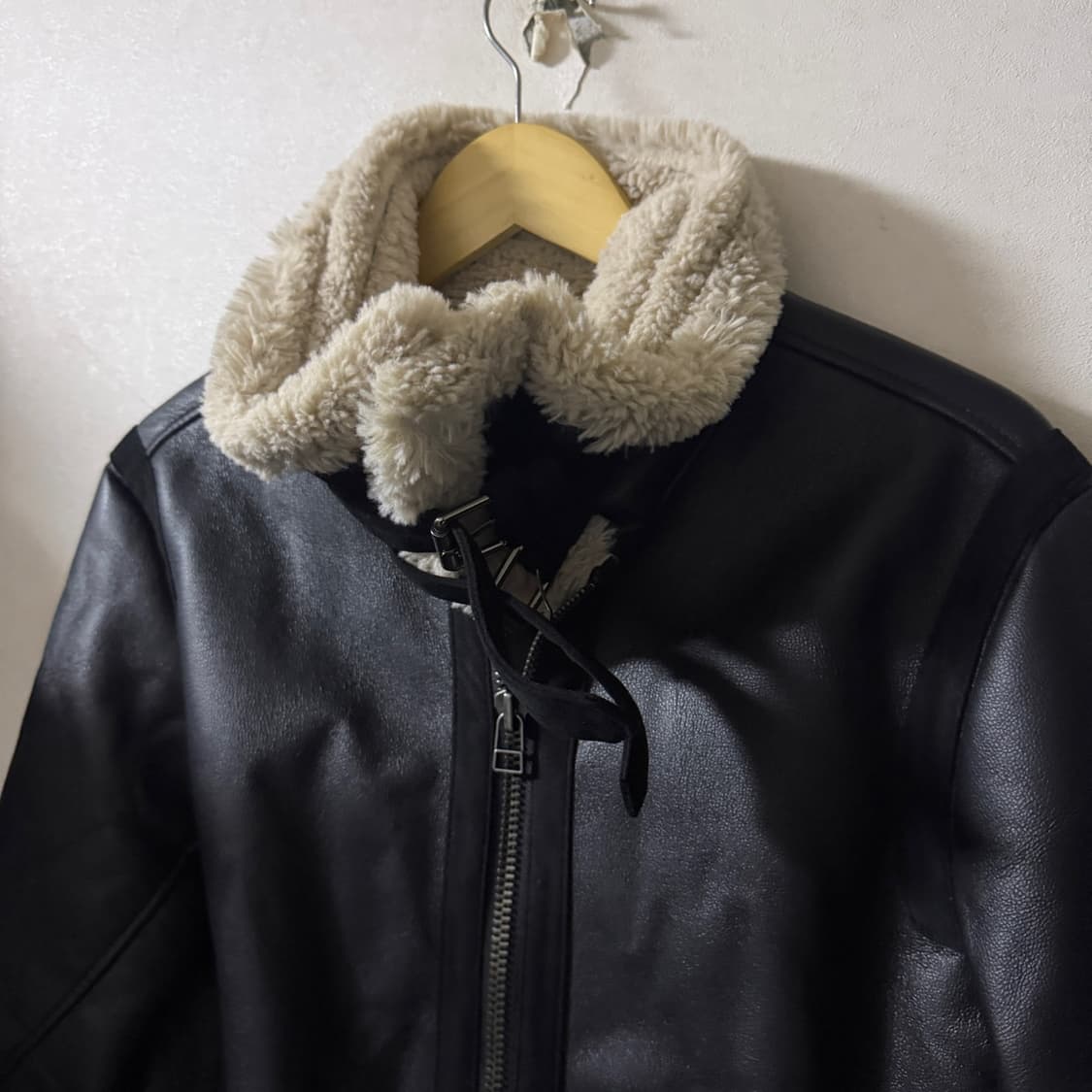 게스 하이넥 남녀공용 무스탕 M (남성 95정도) 상품이미지10