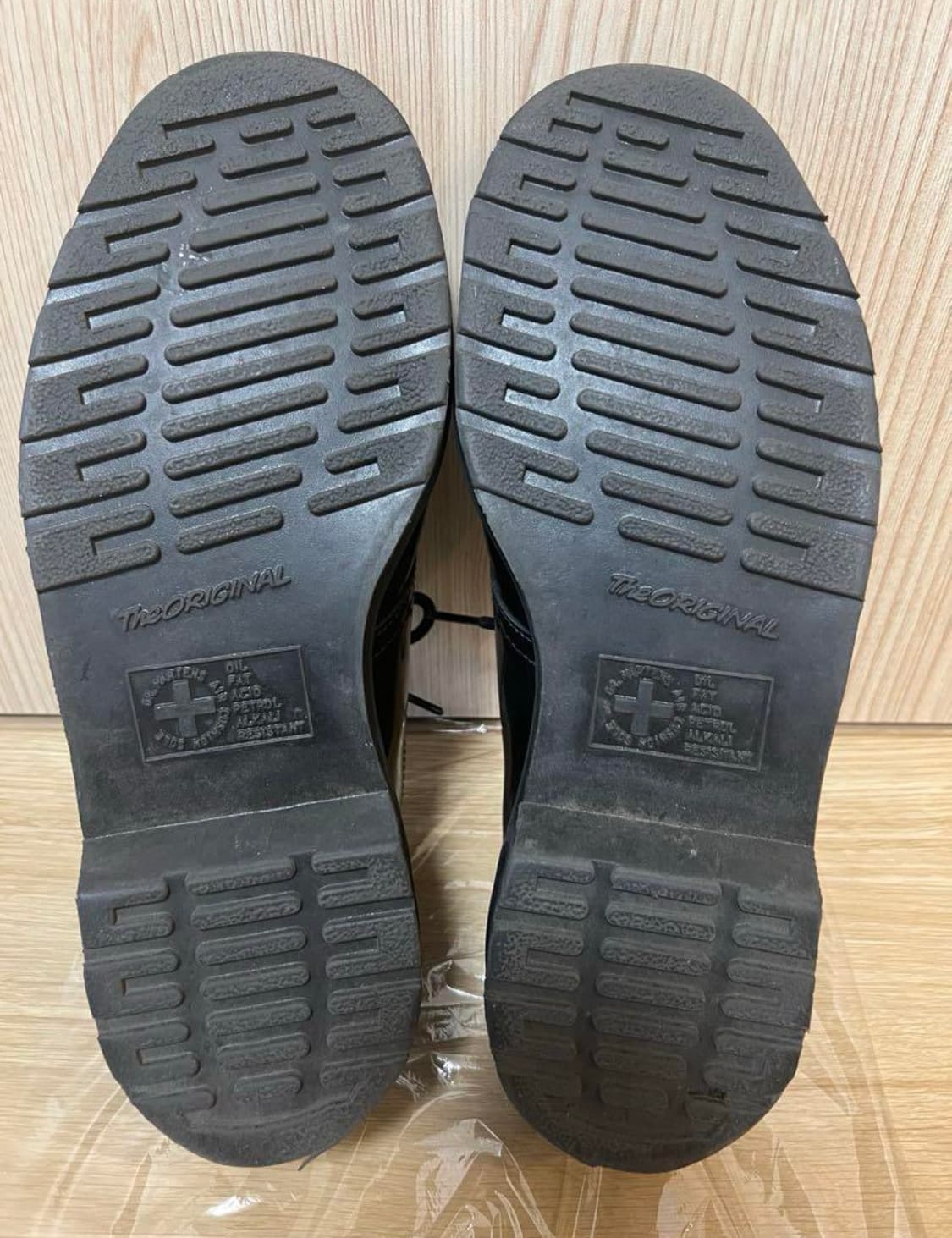 (예약중)Dr. Martens x Supreme 1461 Gray 상품이미지9