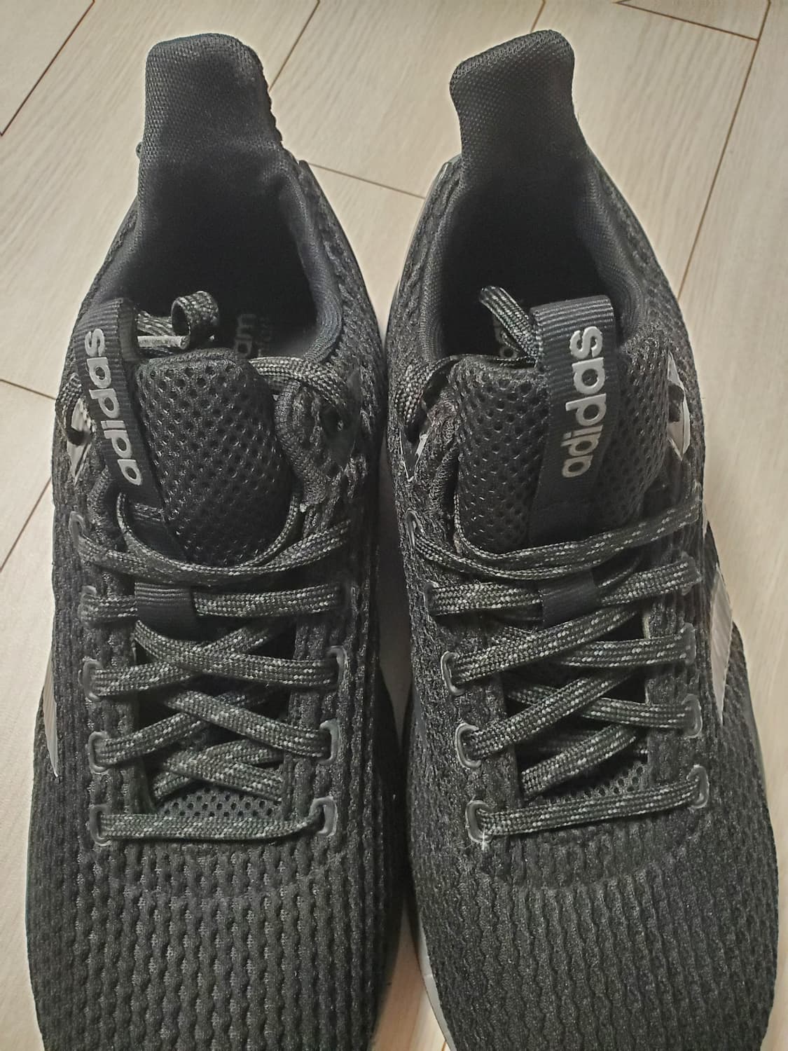 아디다스 운동화 퀘스타 라이드 EE8374 러닝화 사이즈265

러닝화/ 상품이미지3