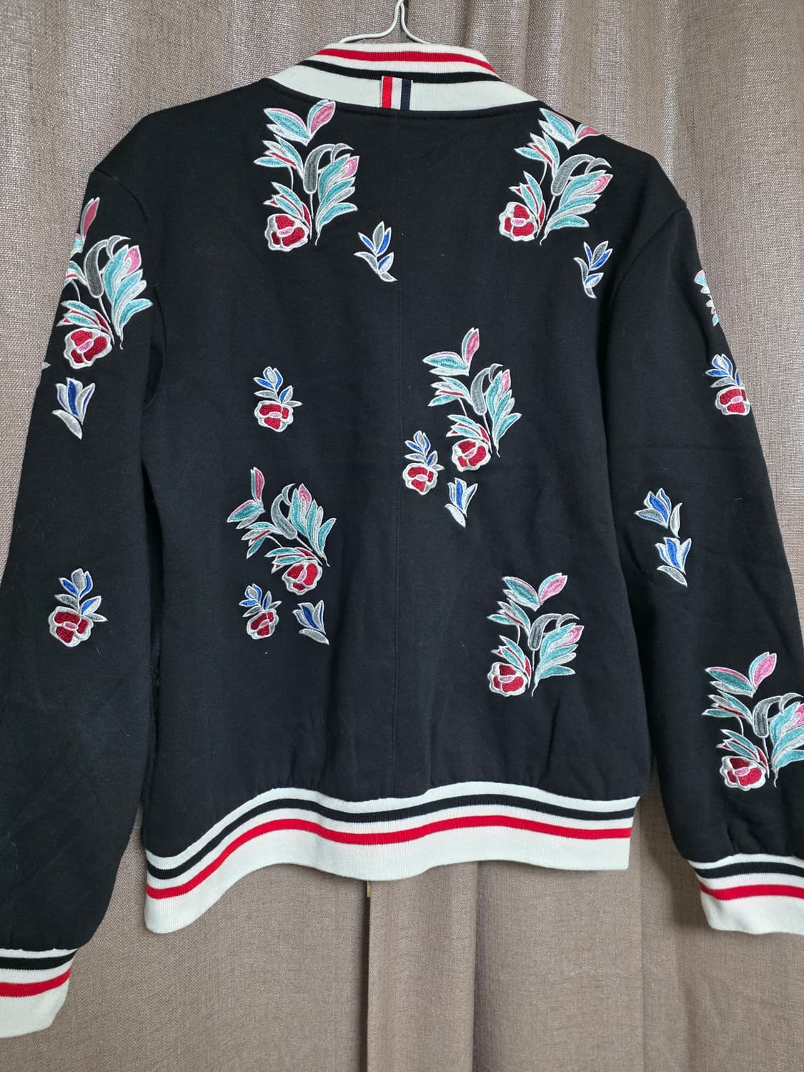 톰브라운자수자켓 100 상품이미지4