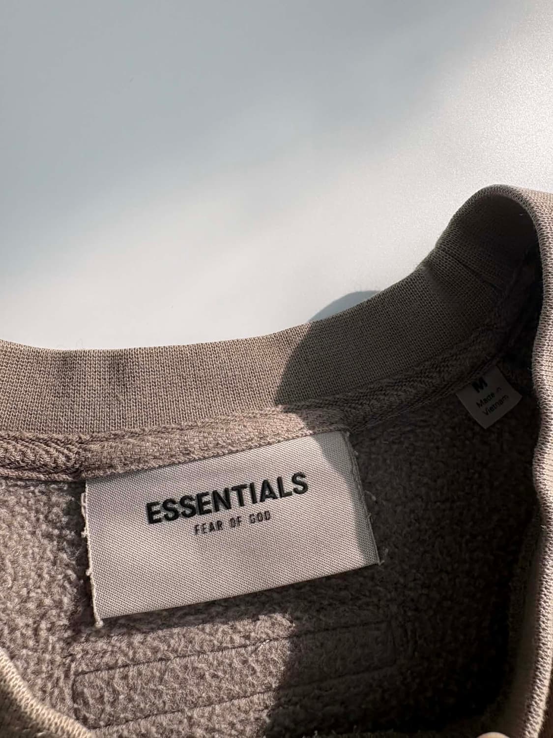 [M] 에센셜 피어오브갓 카키 스웨트셔츠 상품이미지4