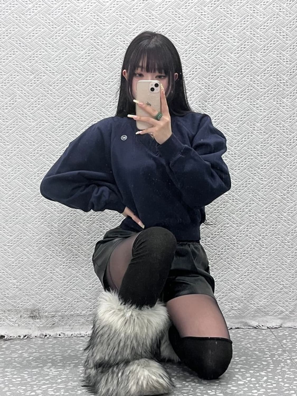 렉토 빈티지 모던 캐주얼 시그니처 로고  브이넥 맨투맨 F C10017 상품이미지1