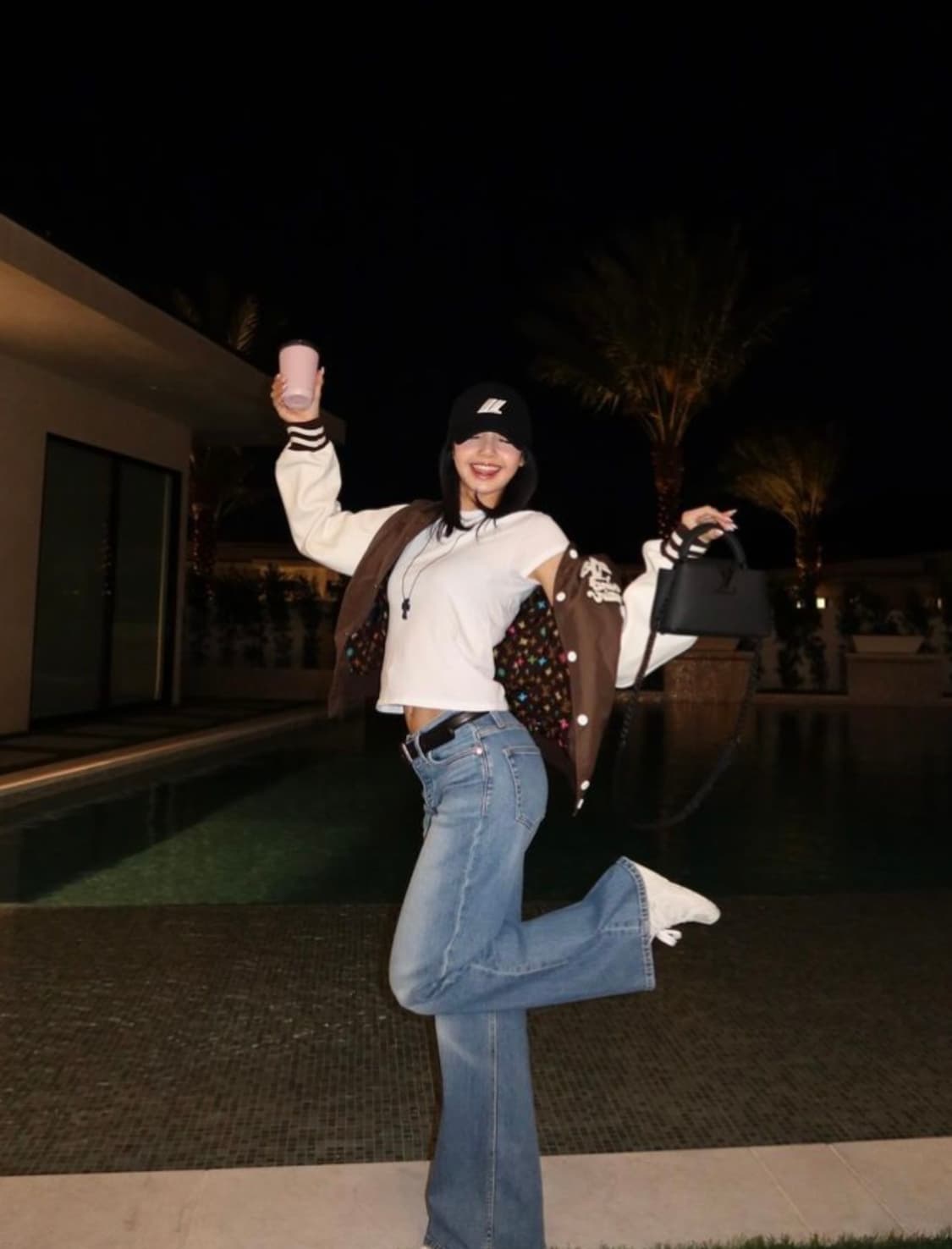 새상품 25SS 루이비통 엠브로이더드 레더 바시티 46 영수증O 상품이미지4