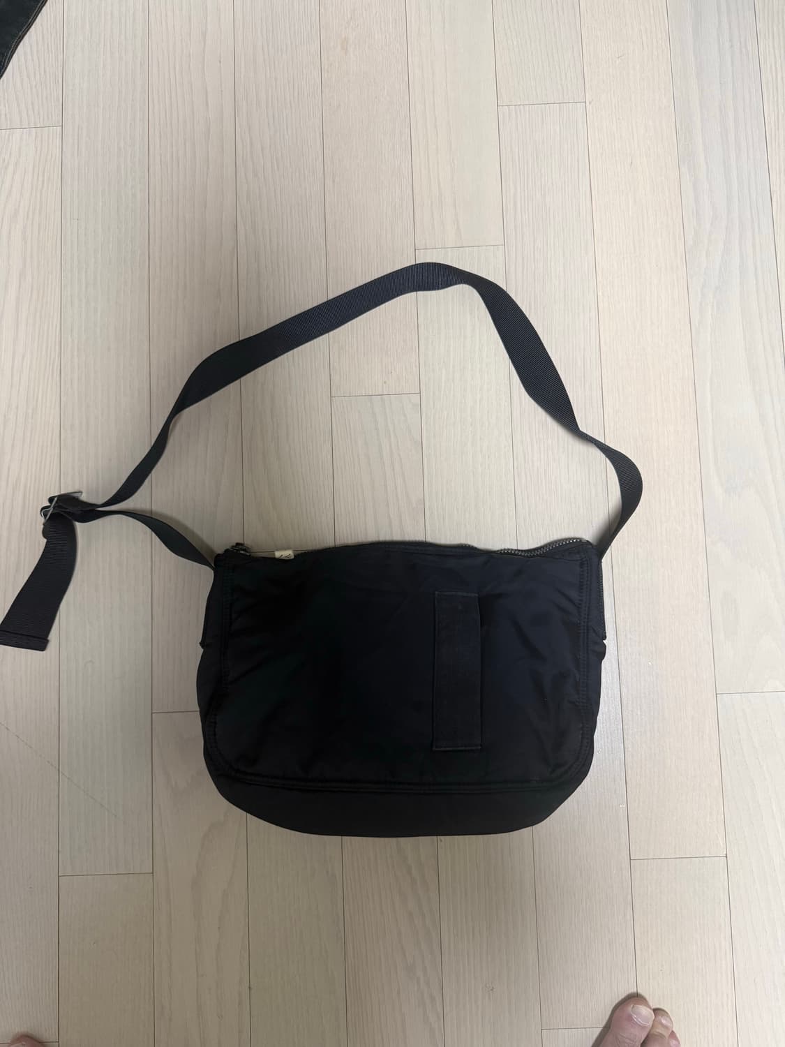 비즈빔 크로스 백 판매합니다 상품이미지1