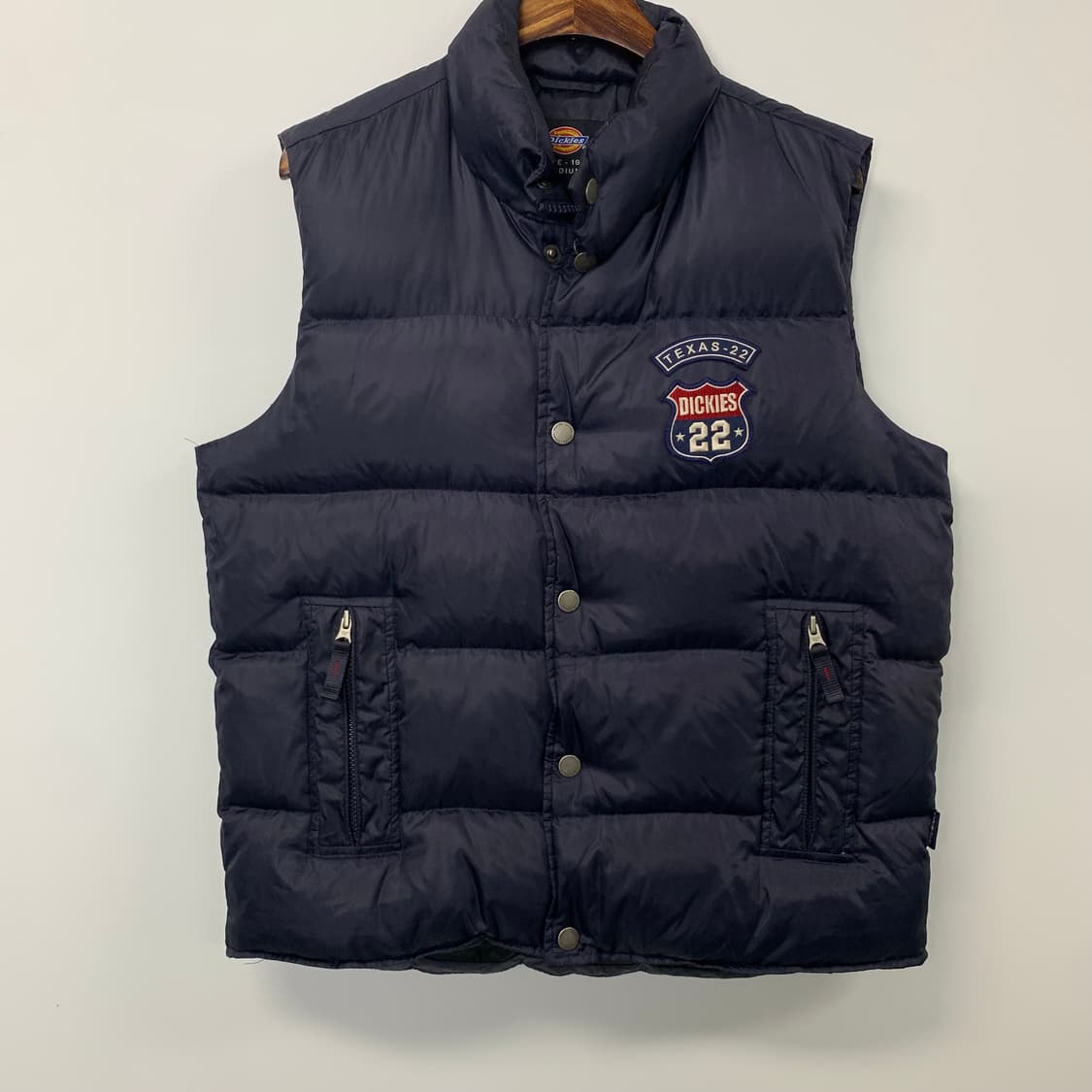 디키즈 y2k 와투케 네이비 유광 조끼 패딩 상품이미지2