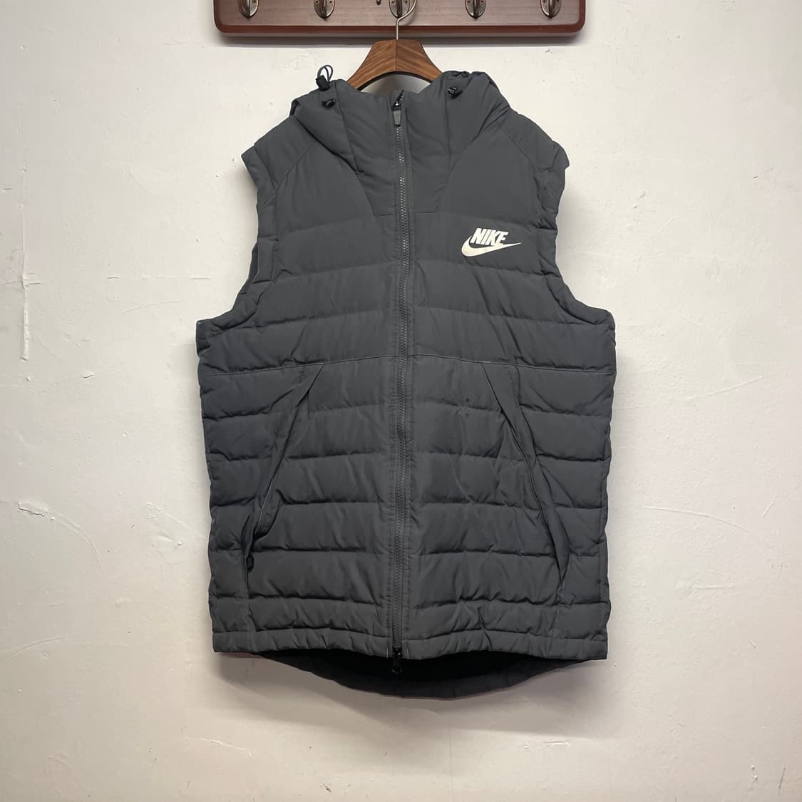나이키 러닝 후디 그레이 덕 다운 패딩 베스트 상품이미지1