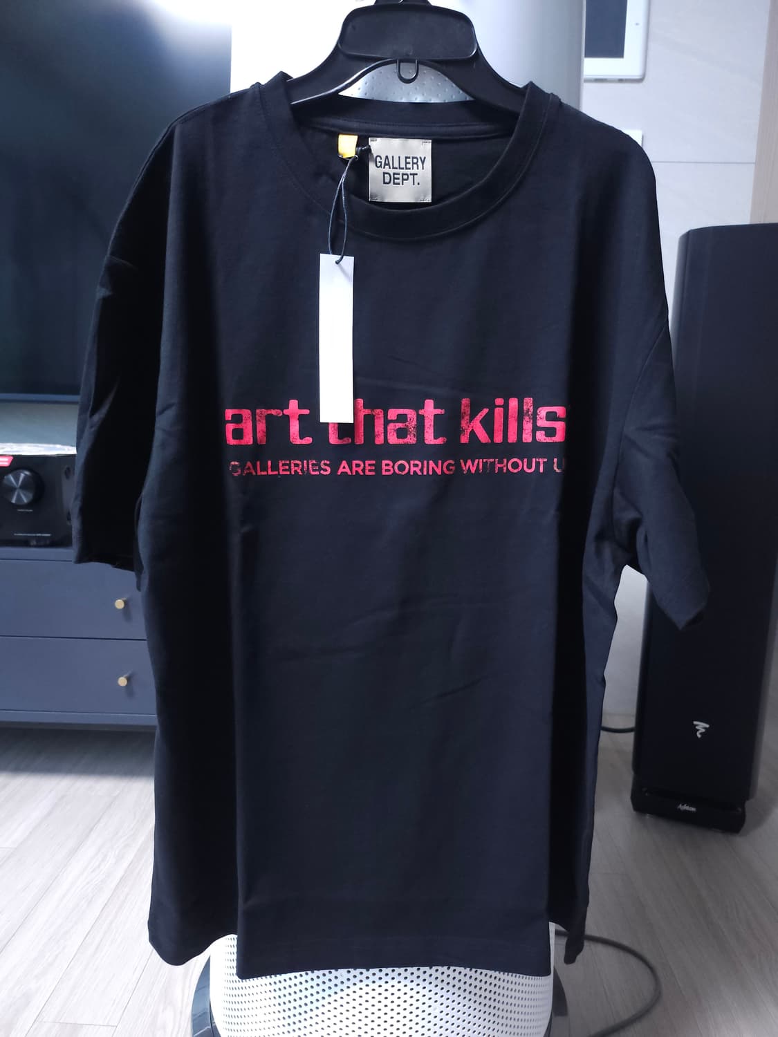 갤러리 뎁트 아트 킬스 블랙 반팔티 상품이미지1