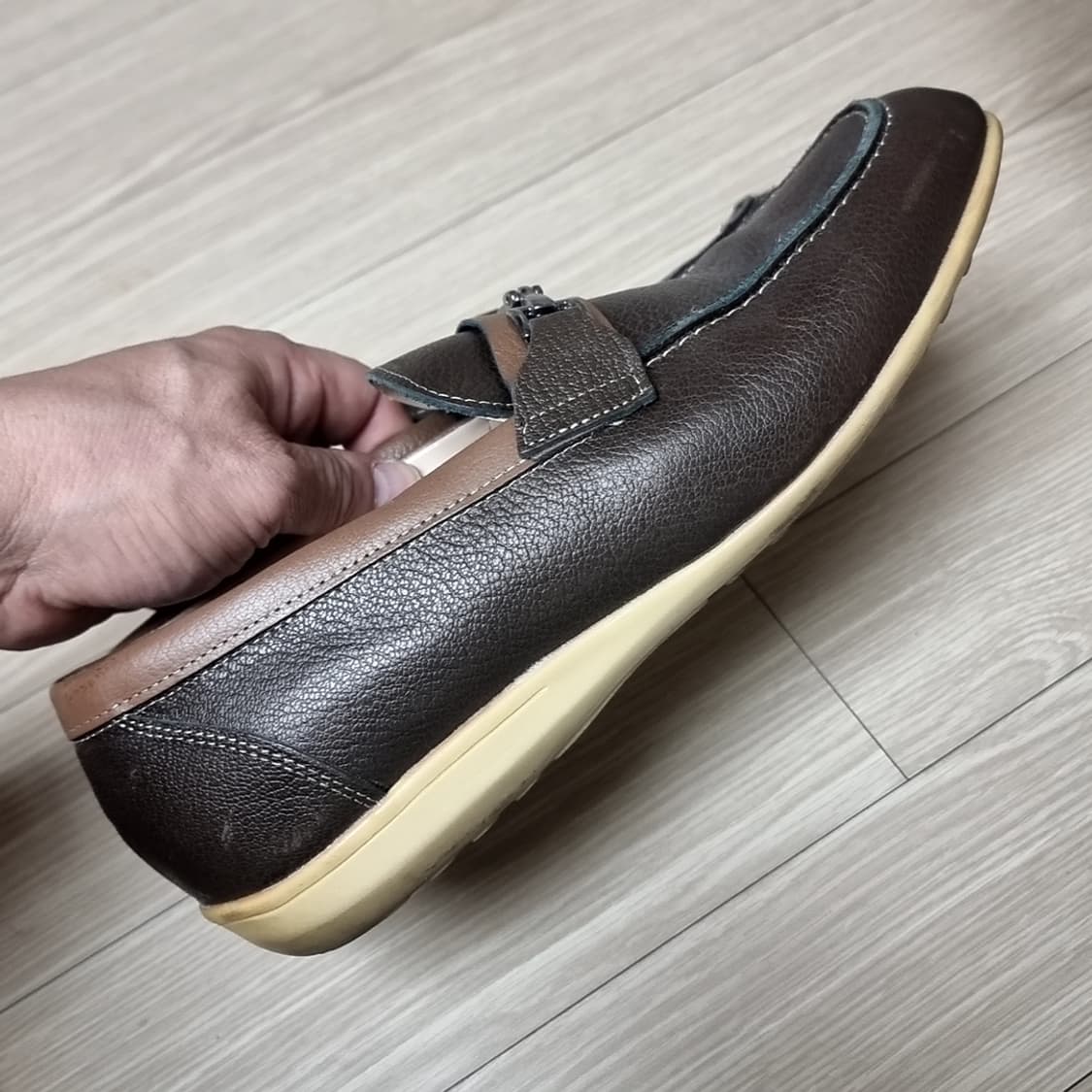 크리스찬 리봇 가죽 로퍼 브라운(265E) 상품이미지4