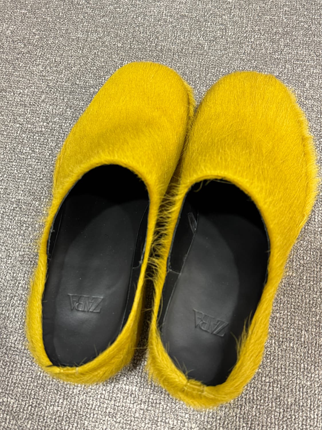 자라 아카이브 옐로우 퍼 롱 헤어 퍼스벳 슬립온 로퍼 44 상품이미지6