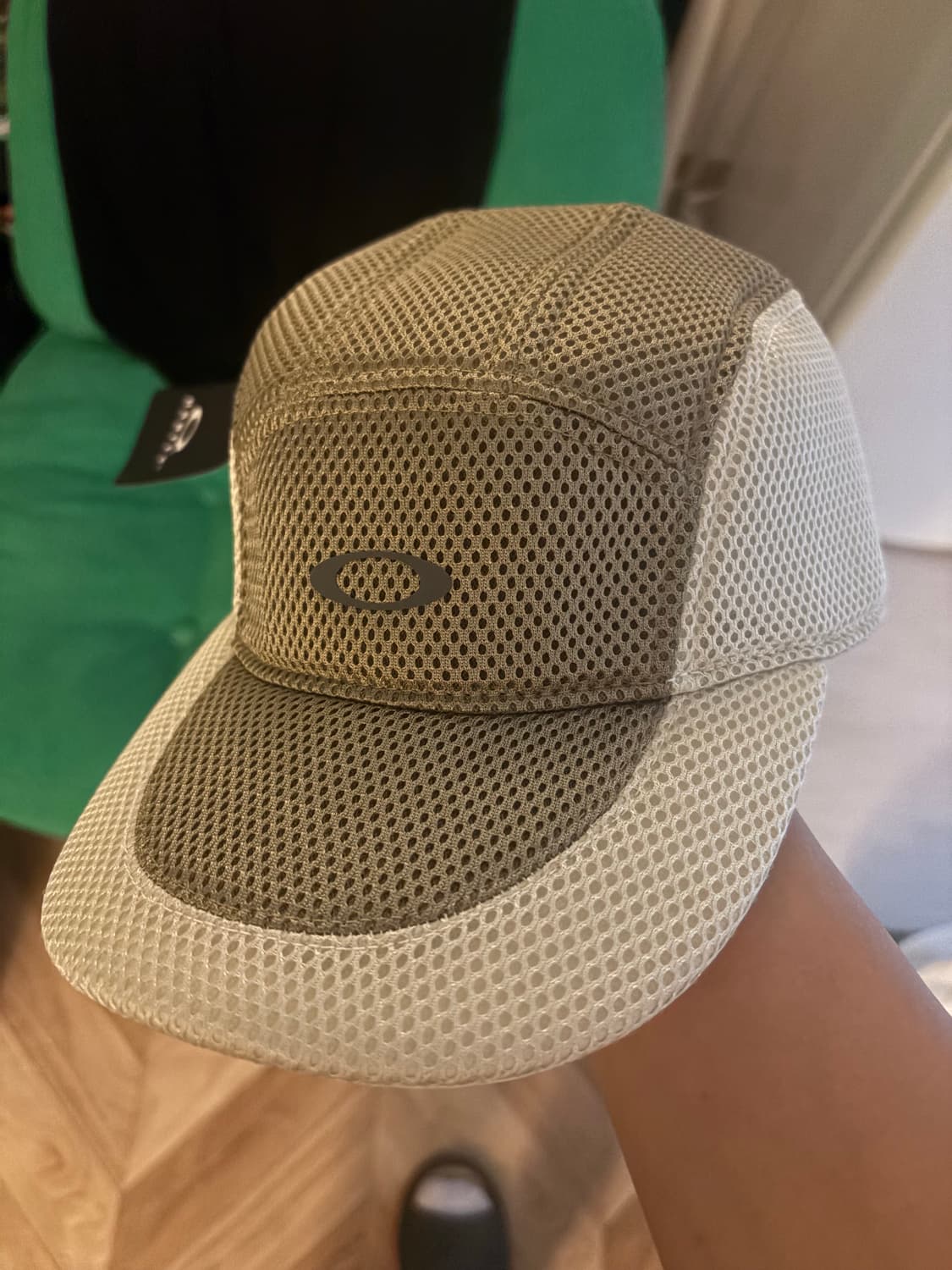 오클리 OAKLEY pursuit ultra cap beige 상품이미지2