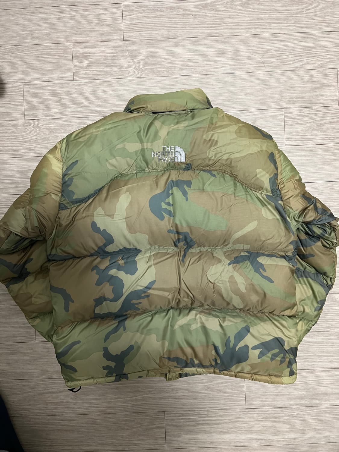 노스페이스 카모 눕시 센터로고 M사이즈 상품이미지1