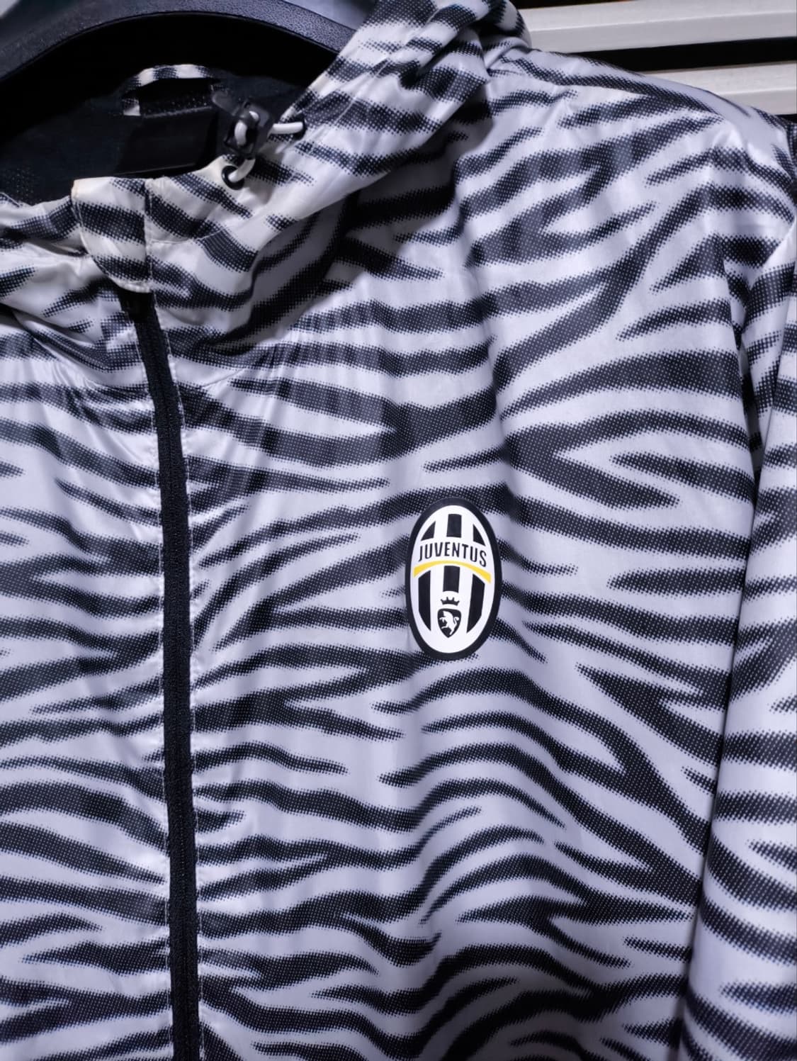 2XL 아디다스 유벤투스 16-17 바람막이 상품이미지2