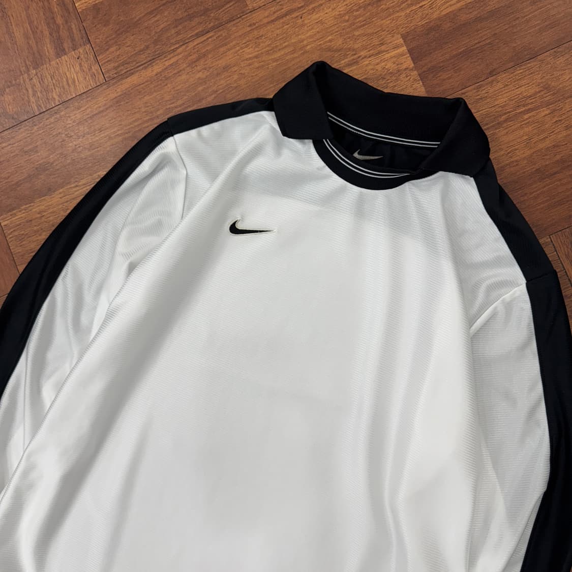 M(100) 나이키 올드스쿨 카라 티셔츠 상품이미지3