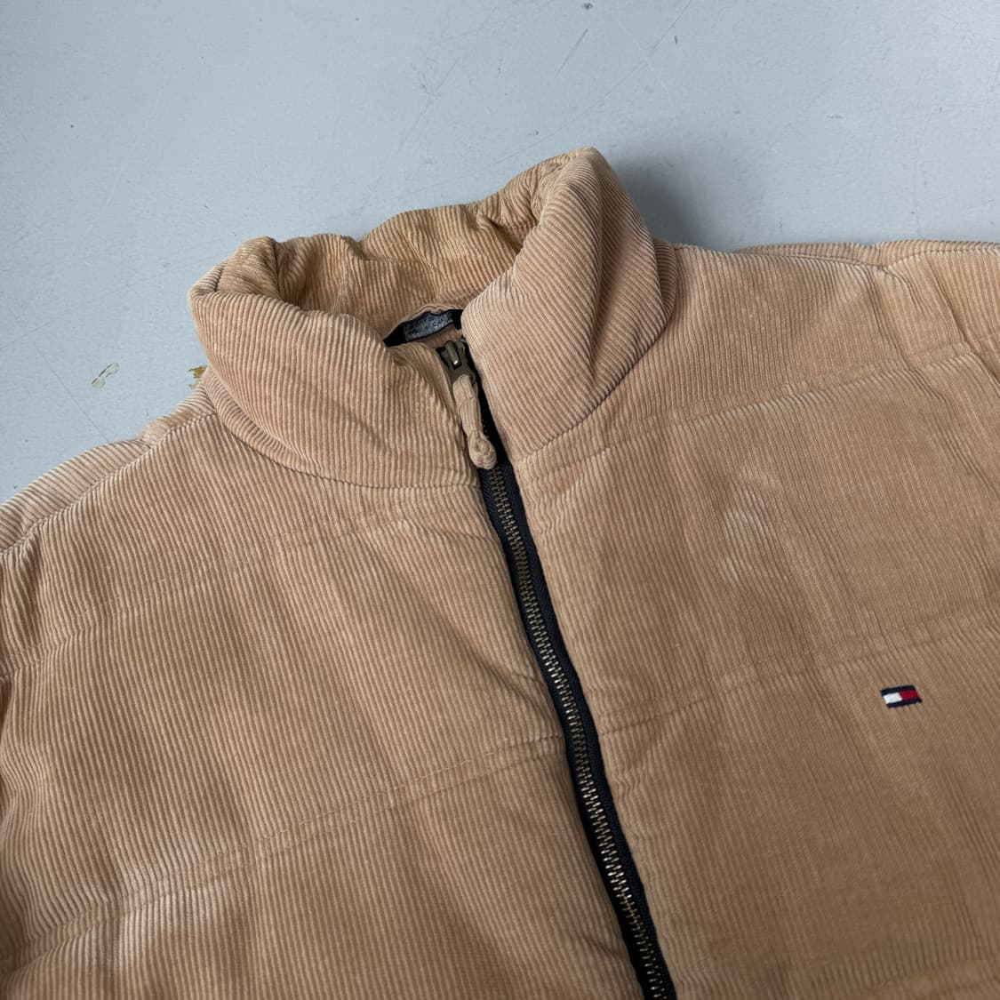 타미힐피거 코듀로이 푸퍼 패딩 베이지 상품이미지3