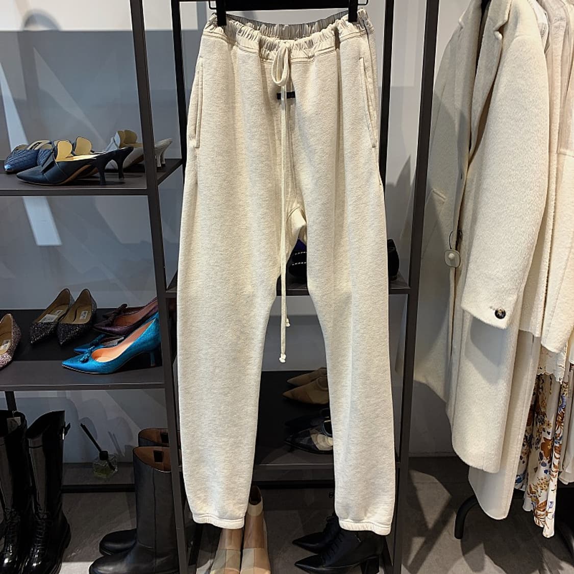 피어 오브 갓 남성 아이보리 조거팬츠 상품이미지1