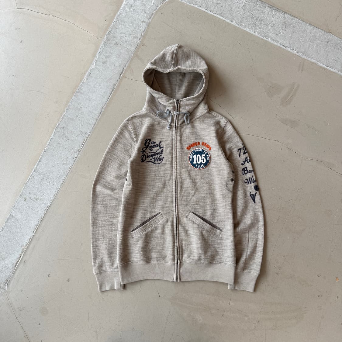 아비렉스 엠브로이드 후드 집업 상품이미지1