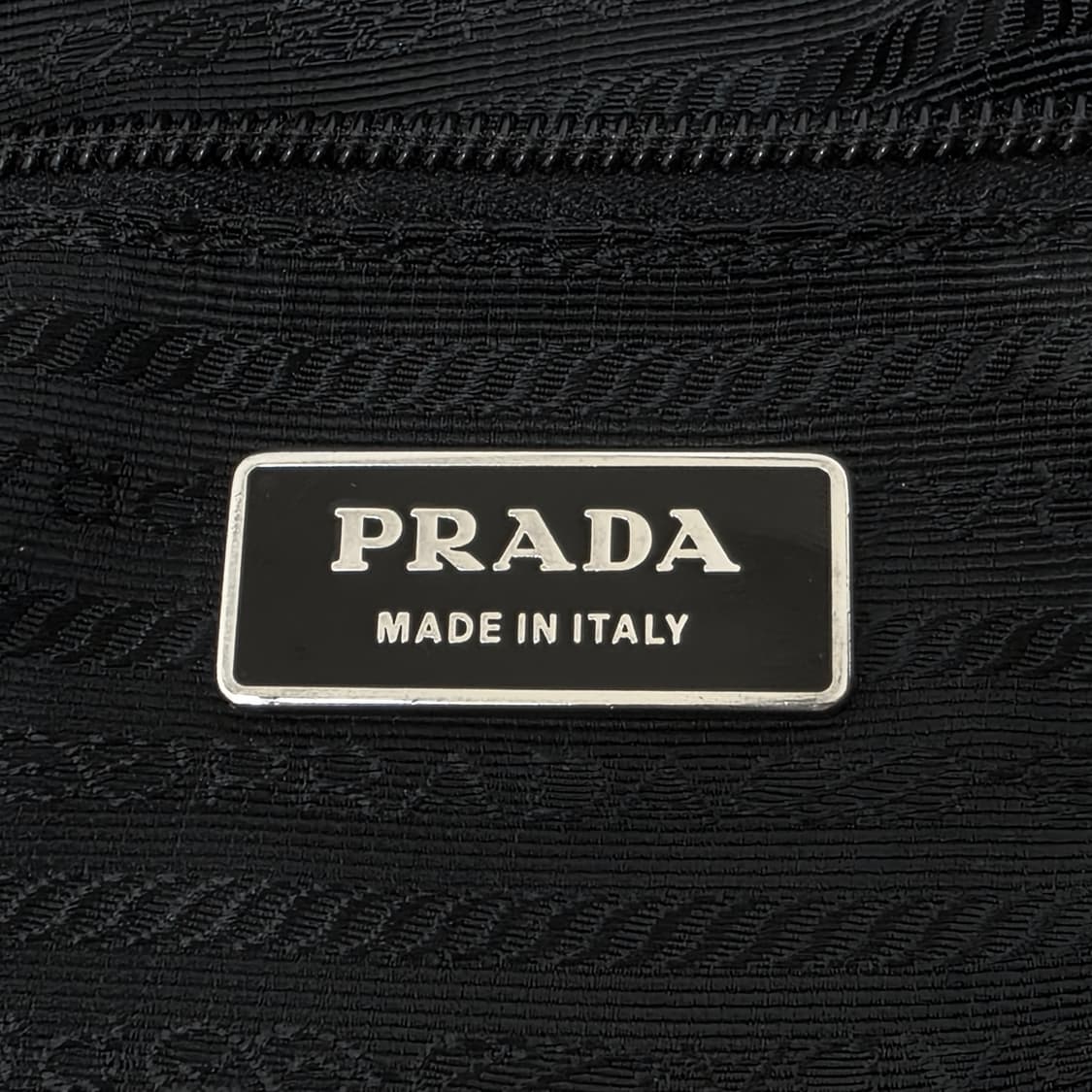 [정품 PRADA] 프라다 투포켓 호보백 크로스백 남녀공용 상품이미지10