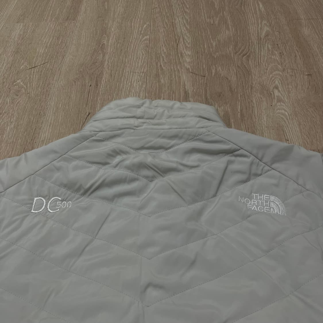 노스페이스 여성 V-Motion 화이트라벨 경량패딩 자켓 2XL(110) 상품이미지7