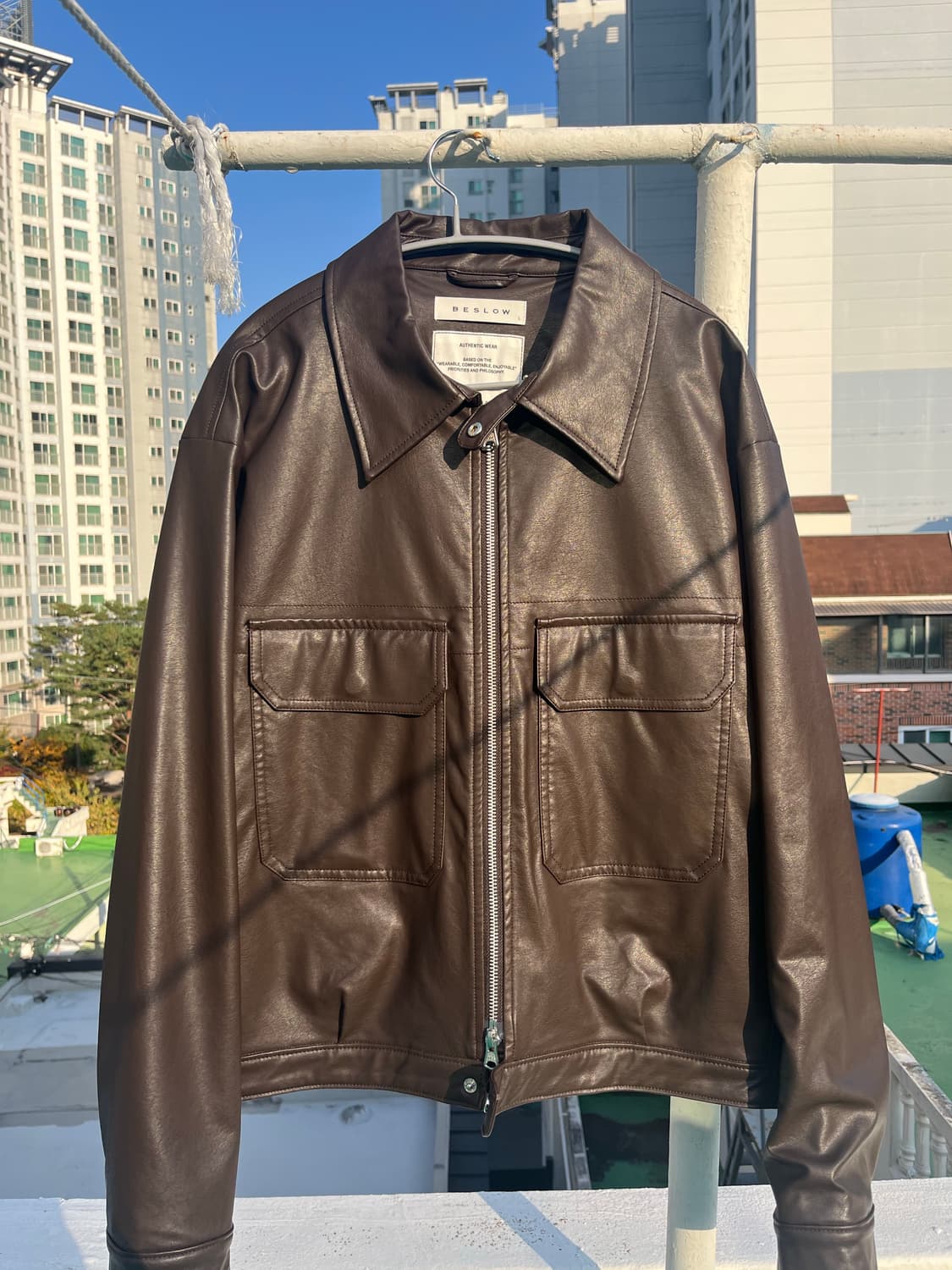 비슬로우 비건레더 밀리터리 집업 상품이미지3