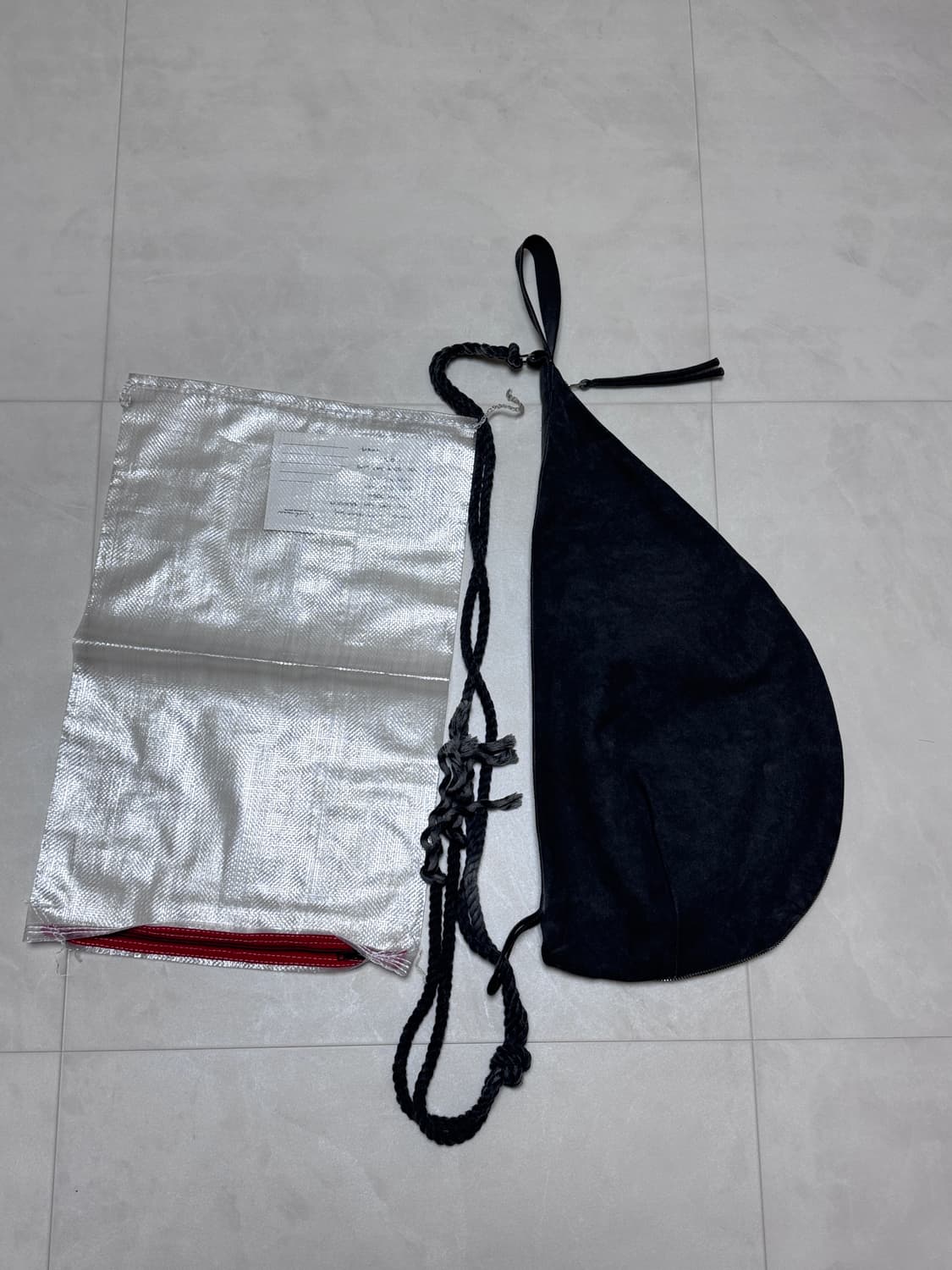 카본 다잉 바디백 OS 상품이미지4