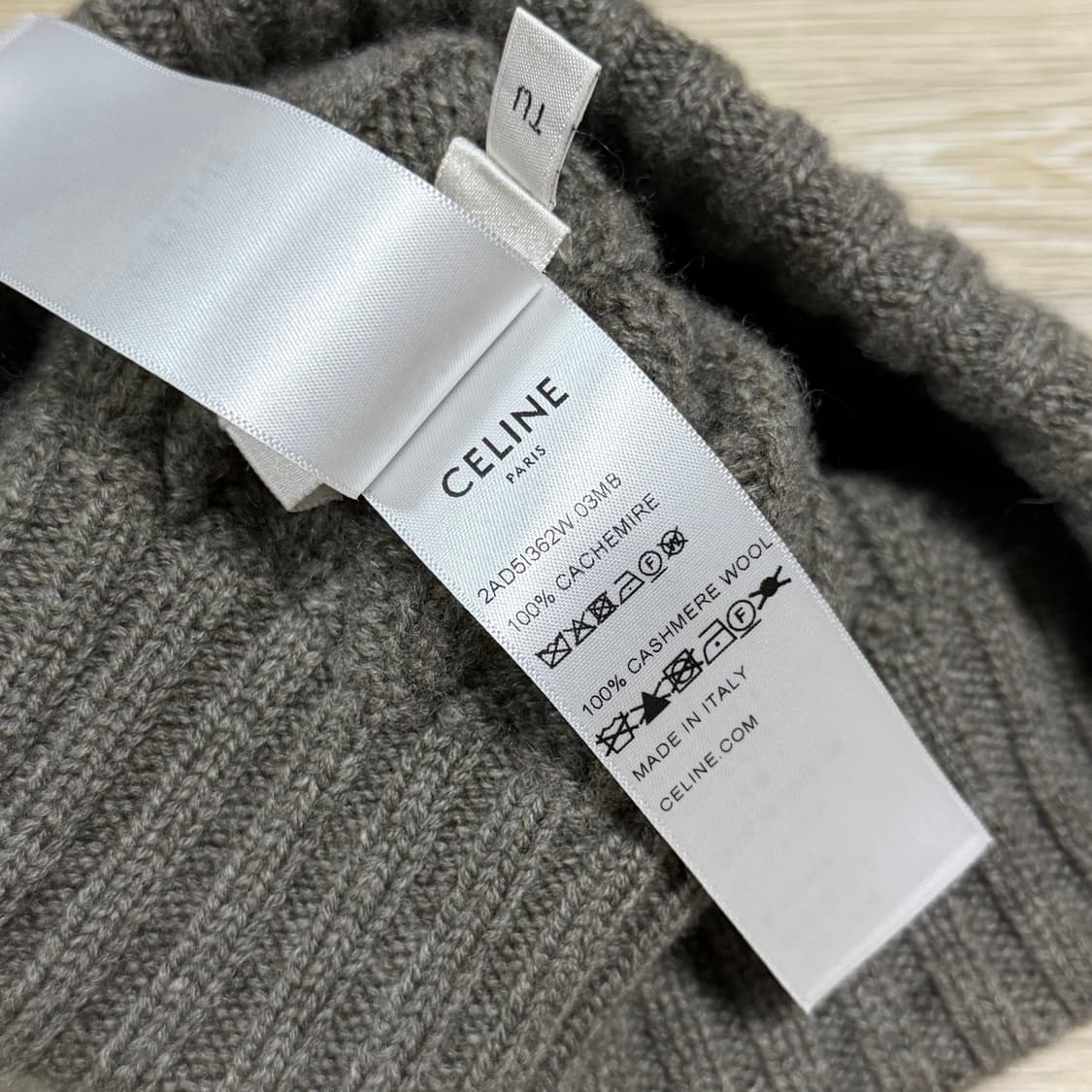 [S+급/OS] 셀린느 트리옹프 캐시미어 케이블 비니 상품이미지6