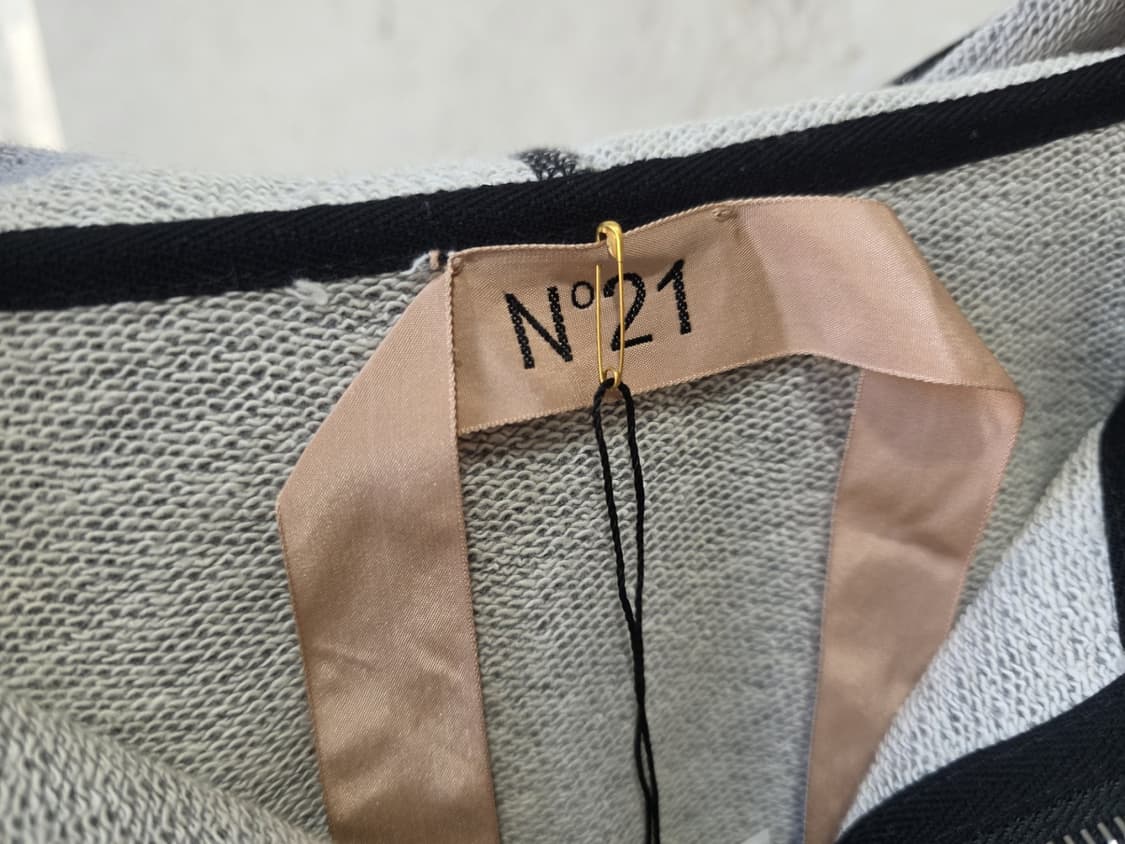 N21 정품  크롭후드집업 점퍼 상품이미지7