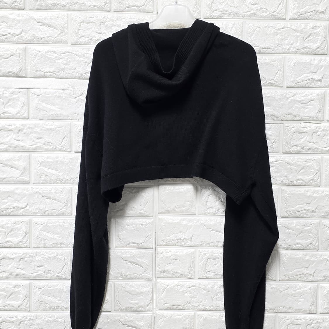 택포) 코스 COS 블랙 크롭 후드티 L 상품이미지4
