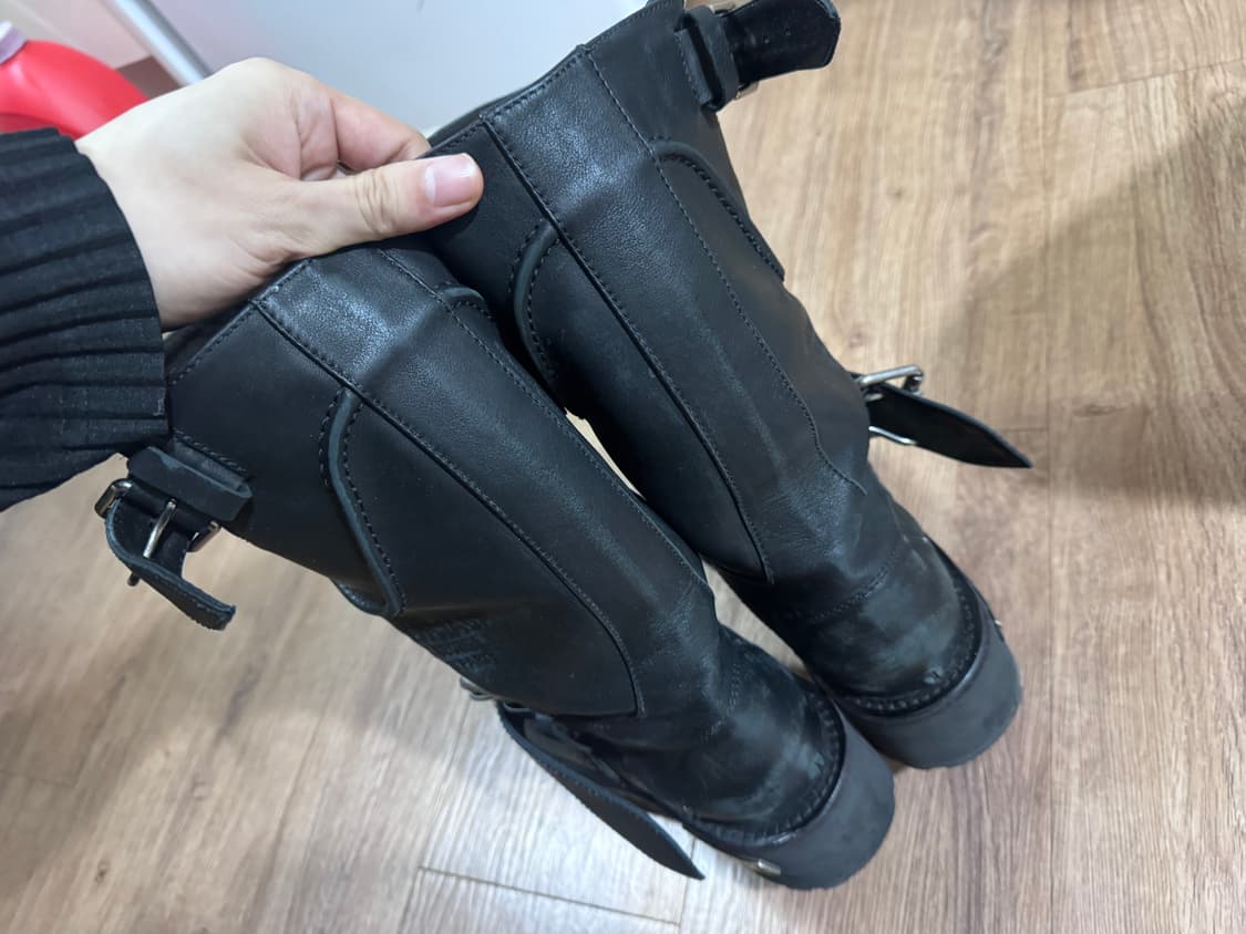 발렌시아가 베놈 부츠  상품이미지3