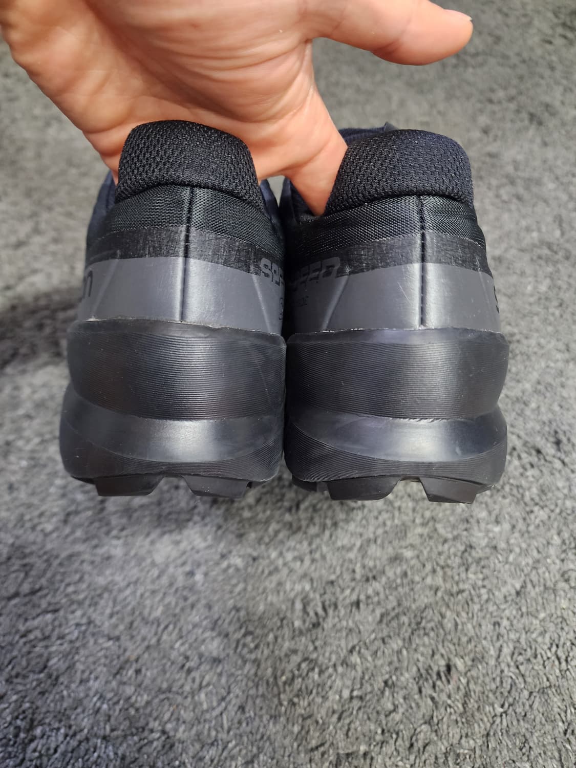 살로몬 스피드크로스6 고어텍스 블랙 팬텀 
260 상품이미지6