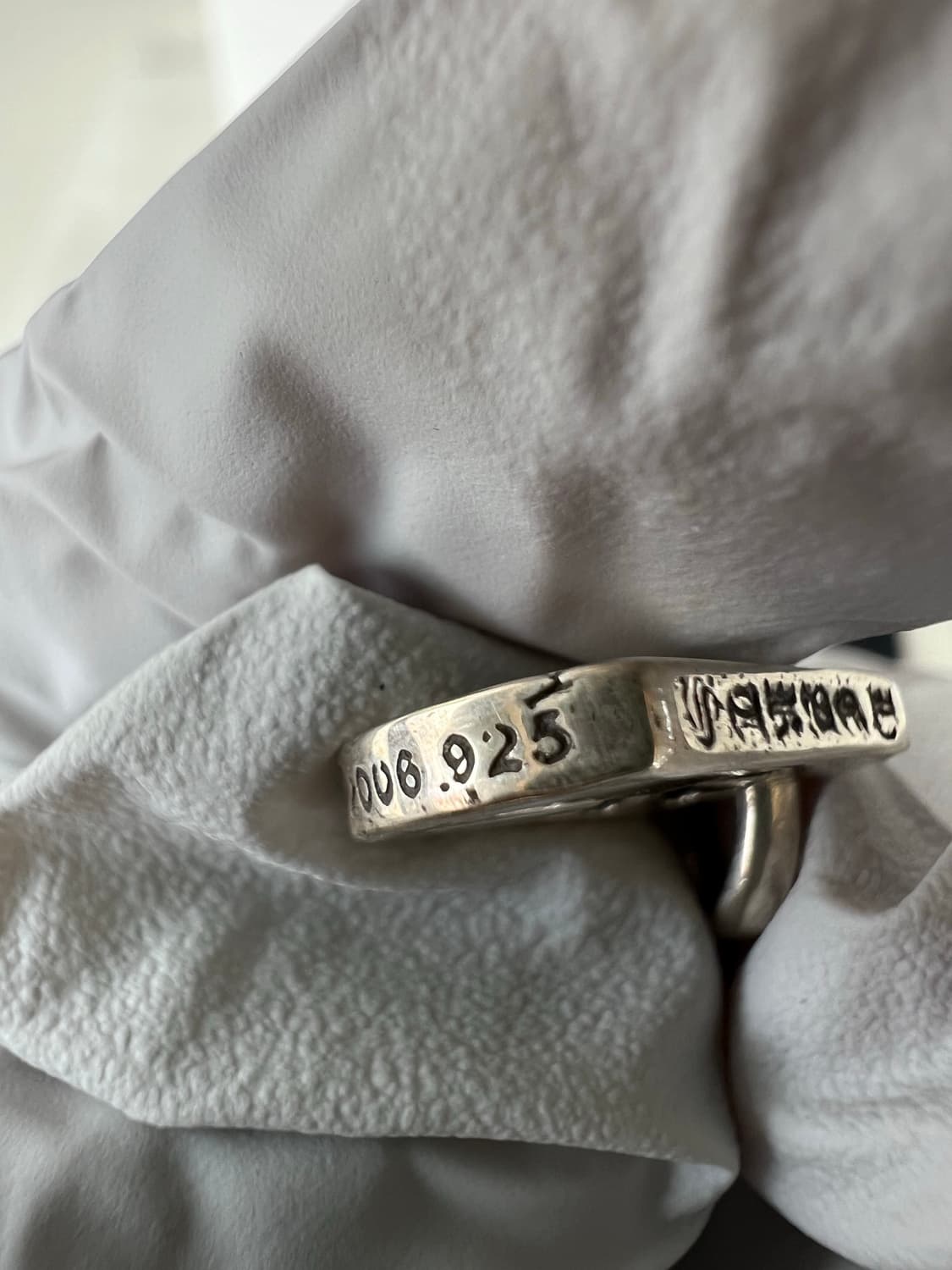 크롬하츠 타이니 컷아웃 도그택 상품이미지7