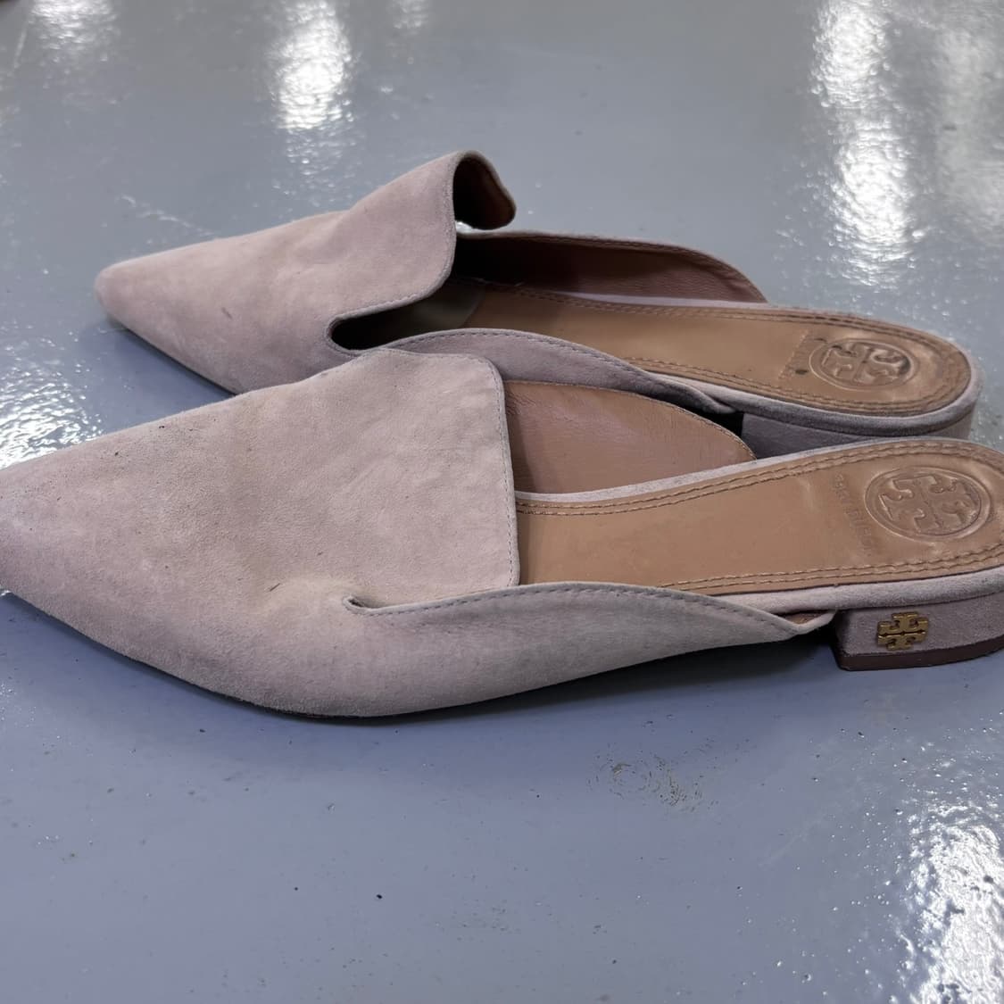 6 1/2 토리버치 스웨이드 뮬 0310E 상품이미지4