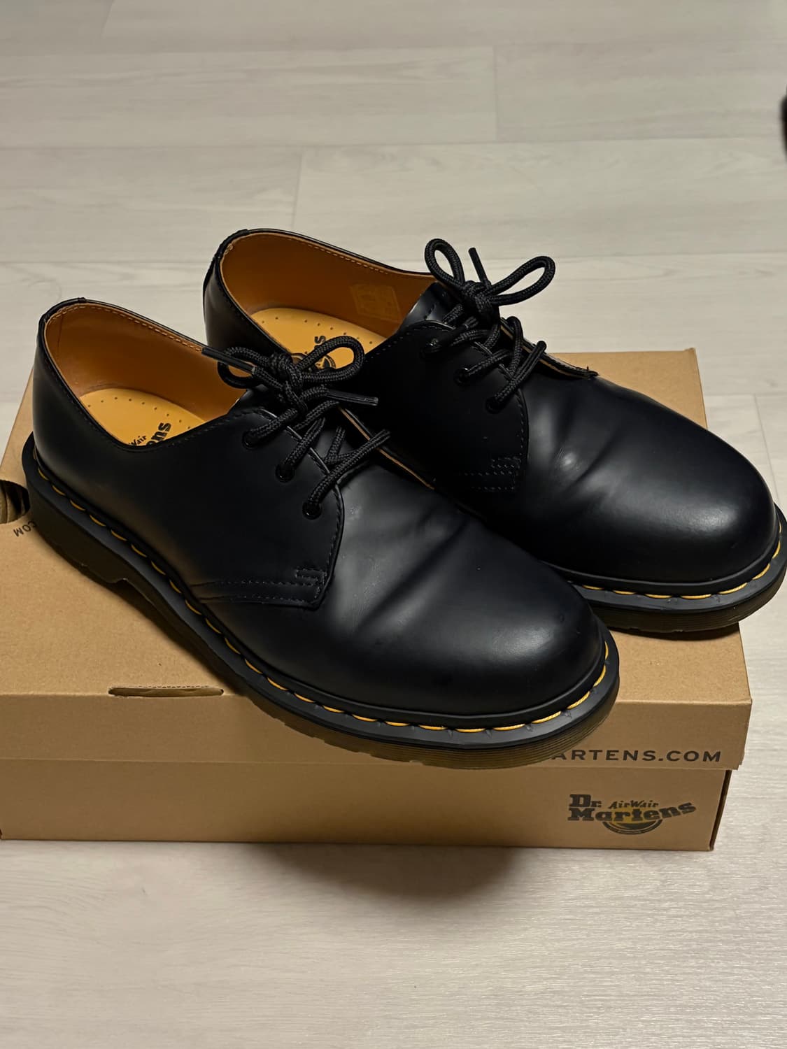 닥터마틴 1461 스무스 270 상품이미지1