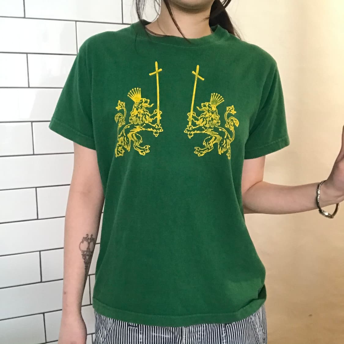 빈티지 엠블럼 그래픽 티셔츠 상품이미지4