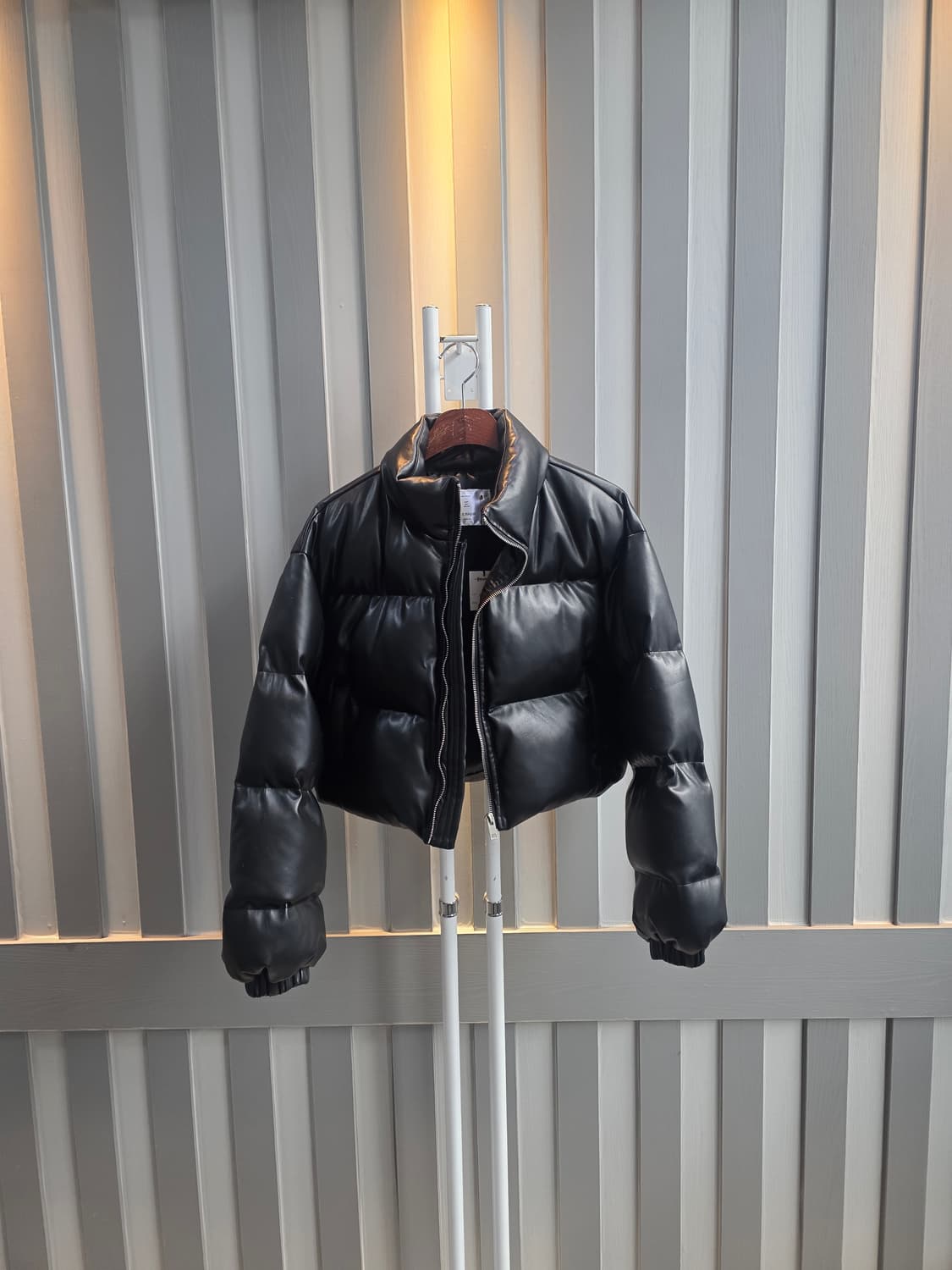 블랙 크롭패딩 상품이미지1