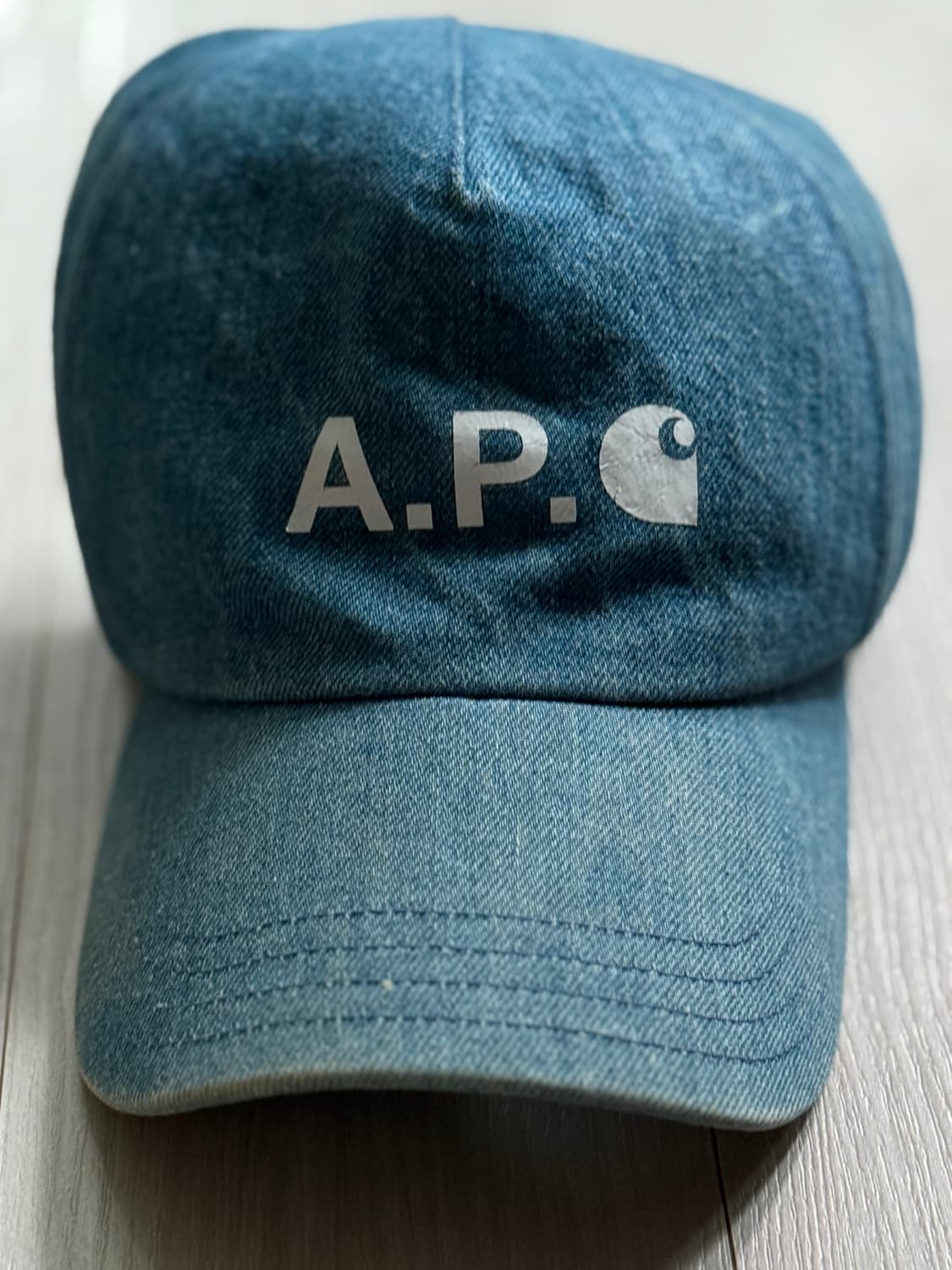 칼하트 x A.P.C 로고 볼캡  상품이미지1